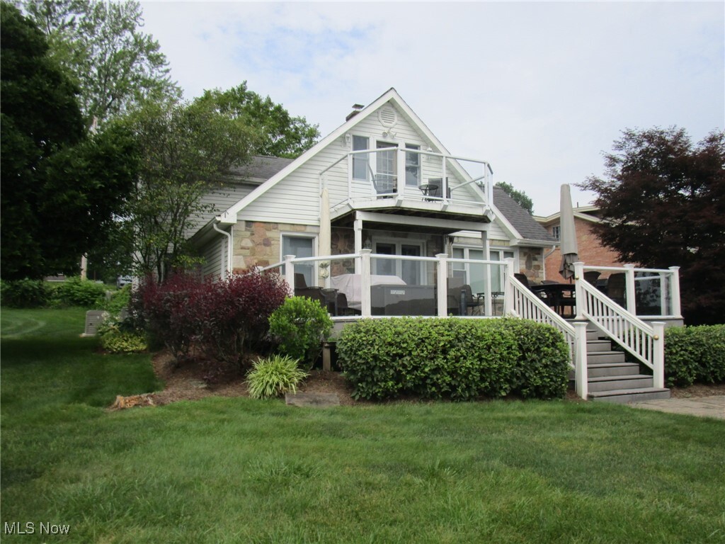 Property Photo:  32600 Wooddale Drive  OH 44432 