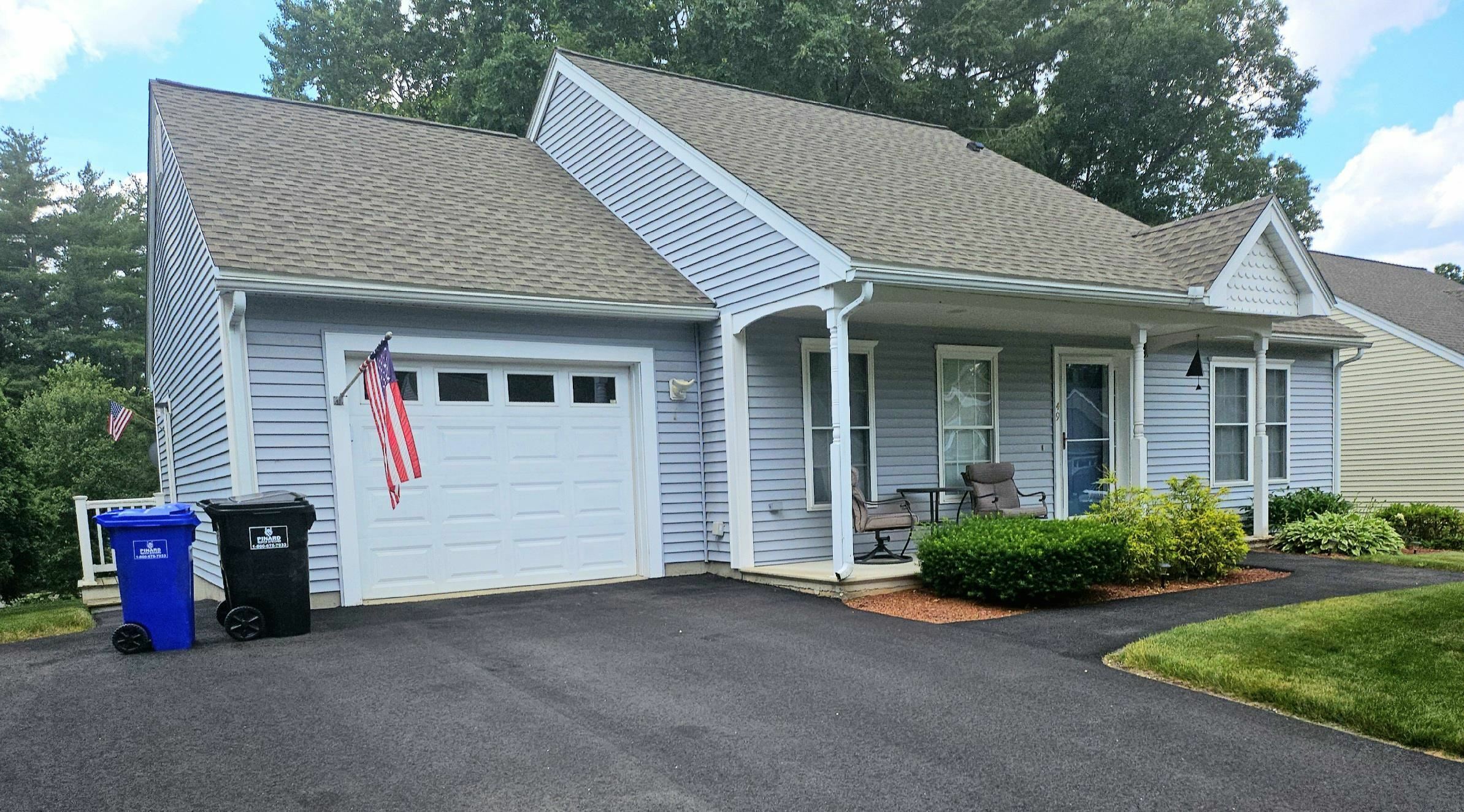 Property Photo: 49 Lexington Court NH 03051
