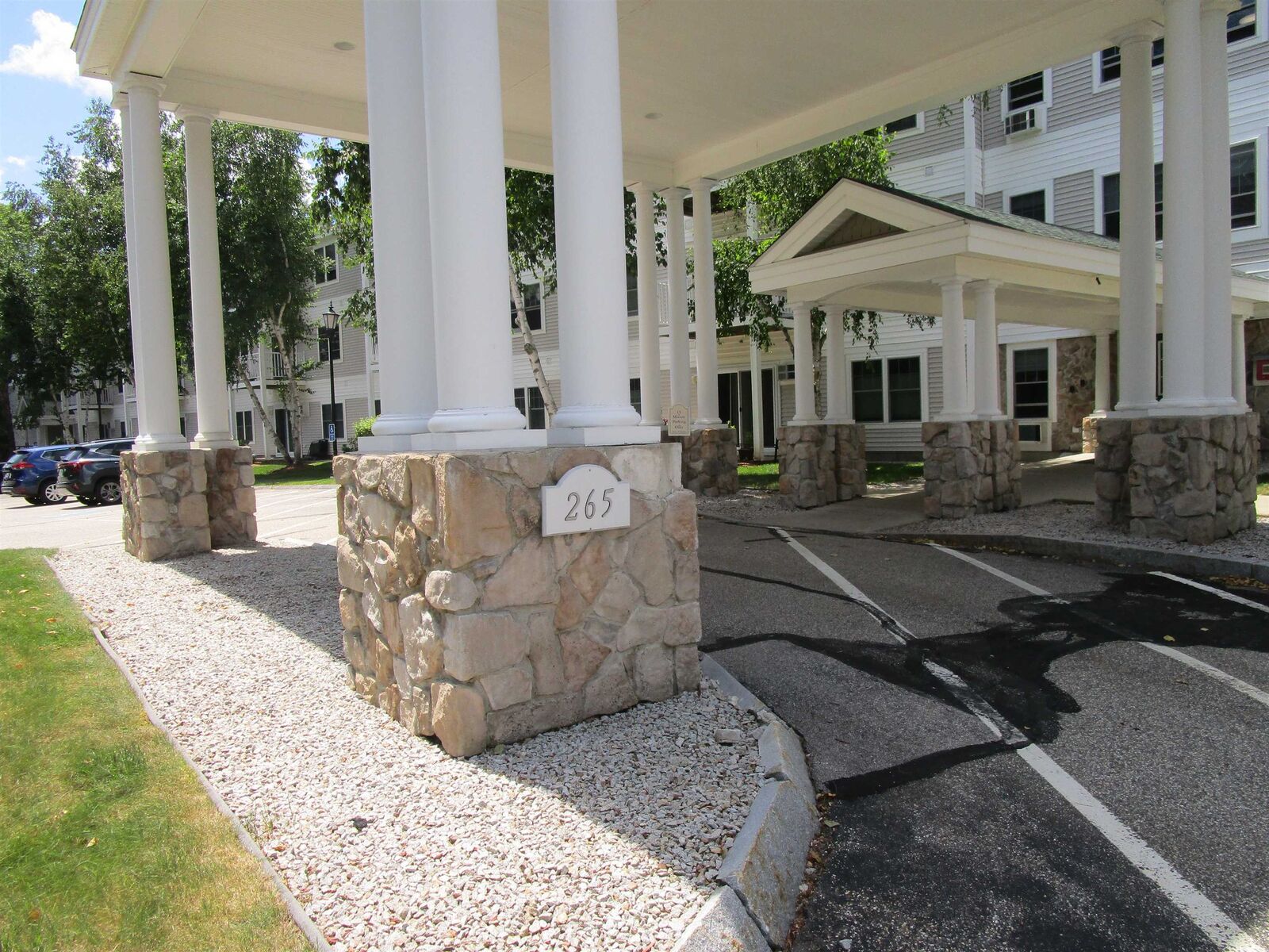 Property Photo:  265 Edward J Roy Drive  NH 03104 