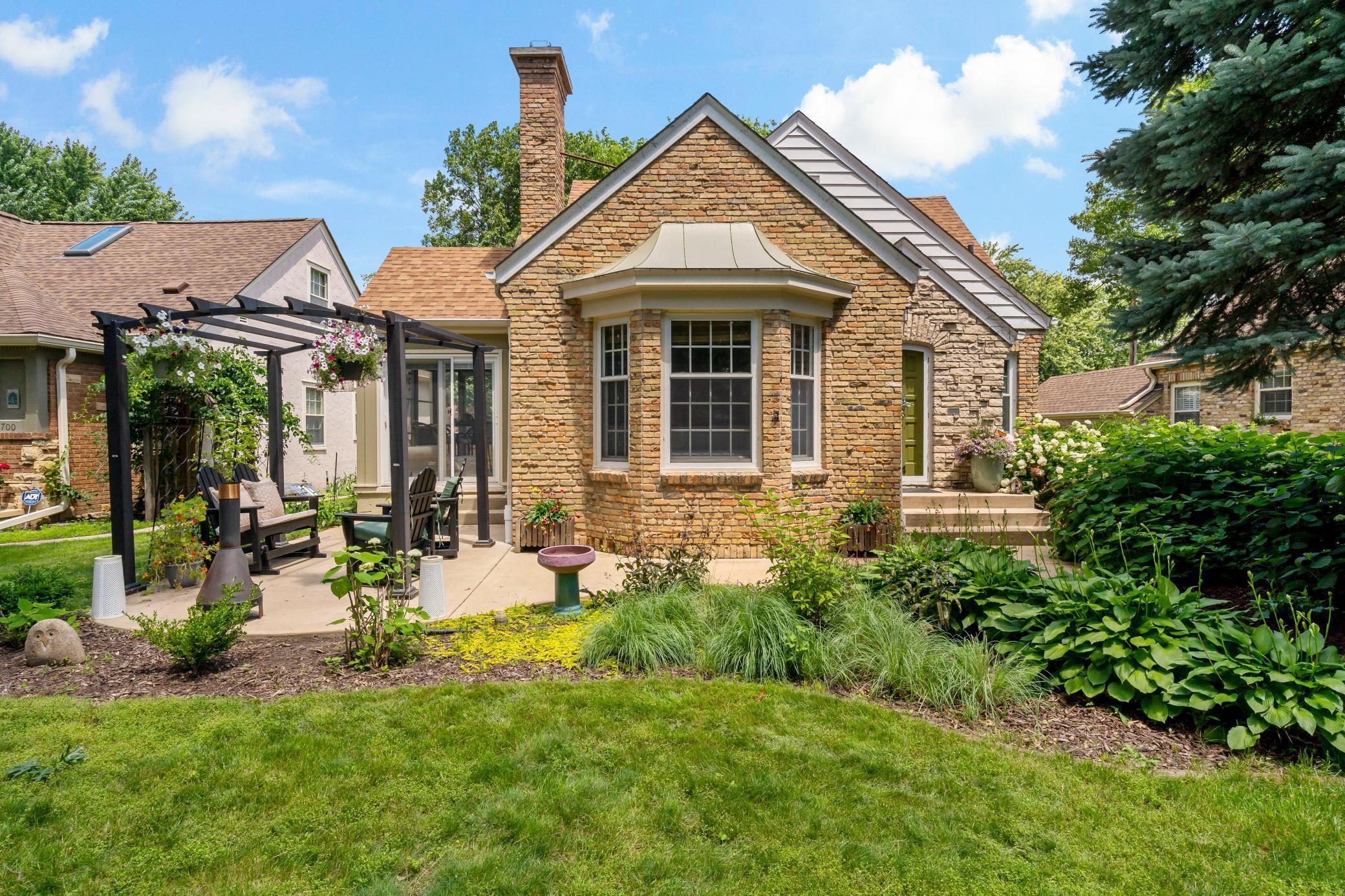 Property Photo: 704 E 58th Street MN 55417