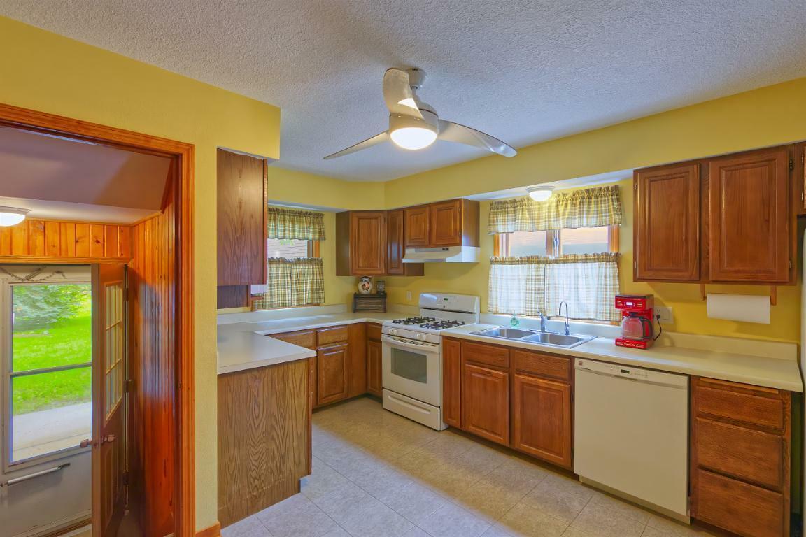 Property Photo:  402 Frank Street NW  MN 55381 
