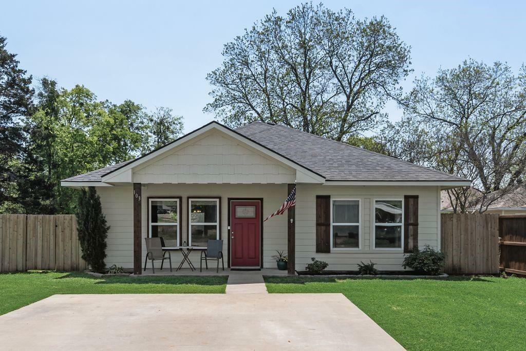 Property Photo:  103 Texas Street  TX 75076 