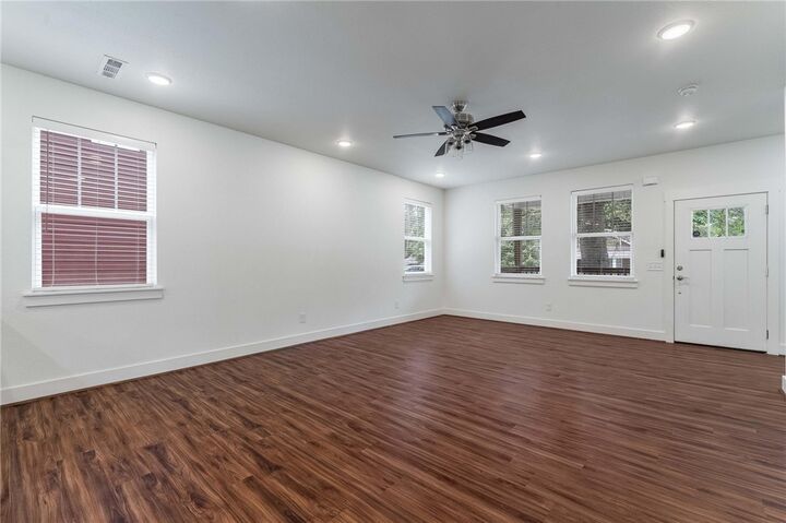 Property Photo: 304 S College Avenue AR 72701