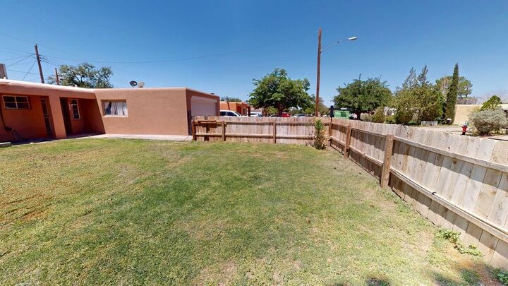 Property Photo:  1900 Dewey Ln  NM 88310 