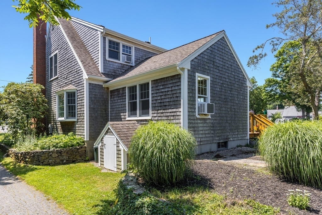 Property Photo:  5 Canary Street  MA 02563 