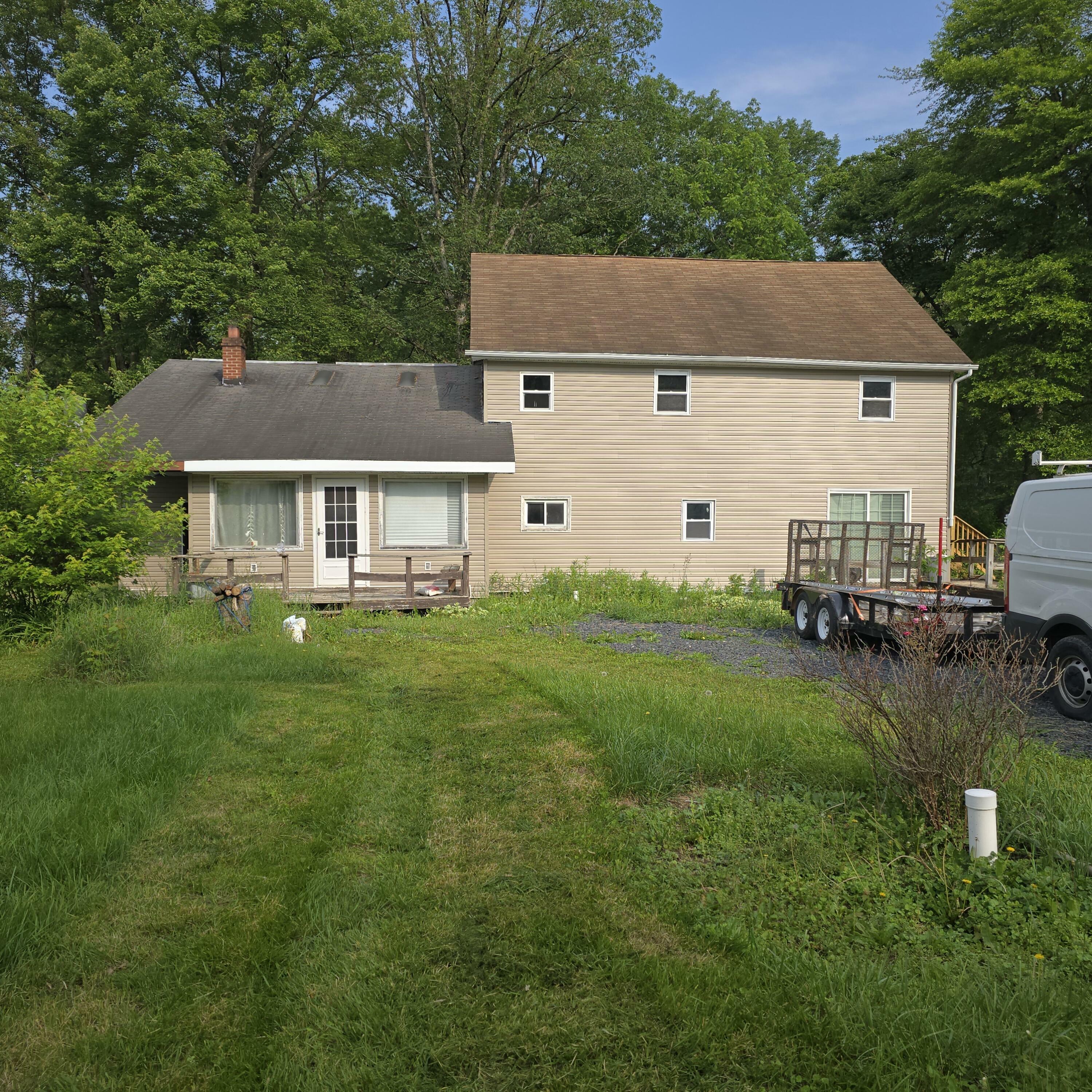 Property Photo: 201 Pa-715 PA 18322