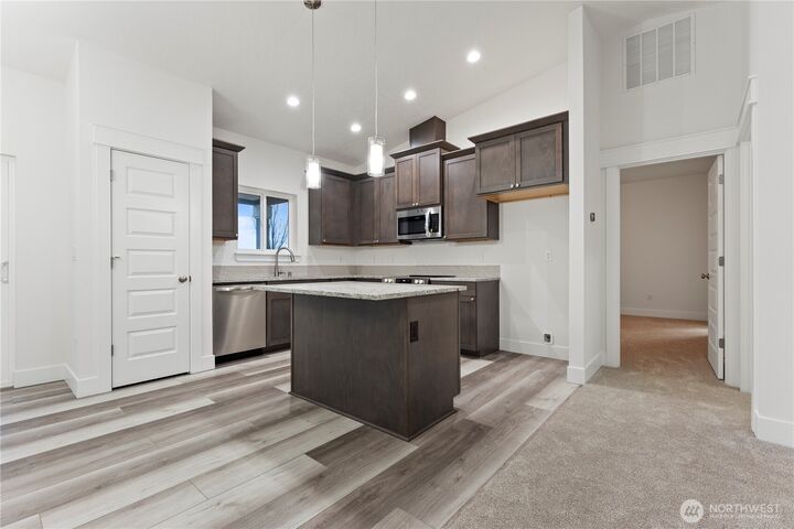 Property Photo:  718  O Street NE  WA 98848 
