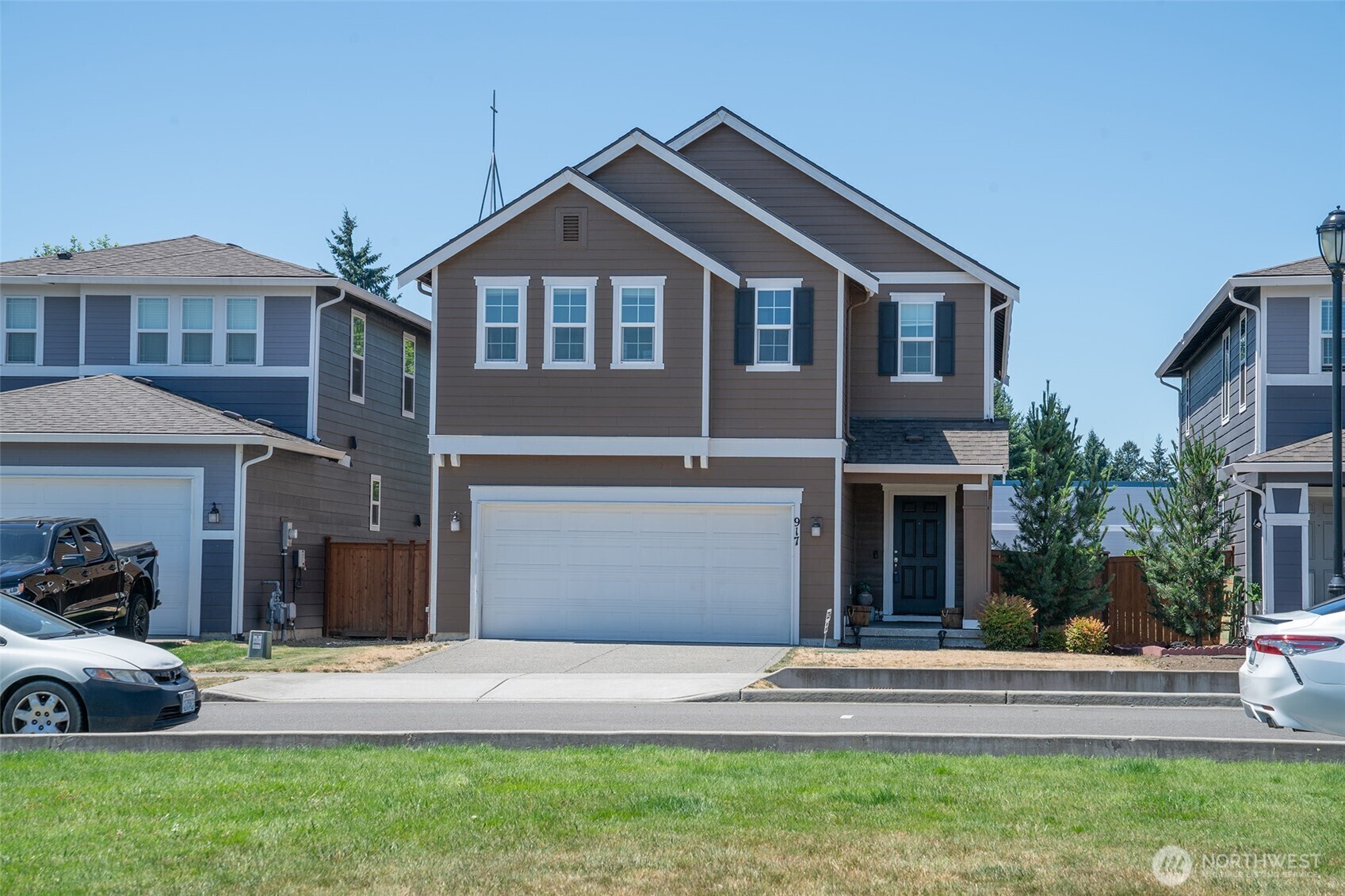 Property Photo: 917 Vine Maple Street SE WA 98503