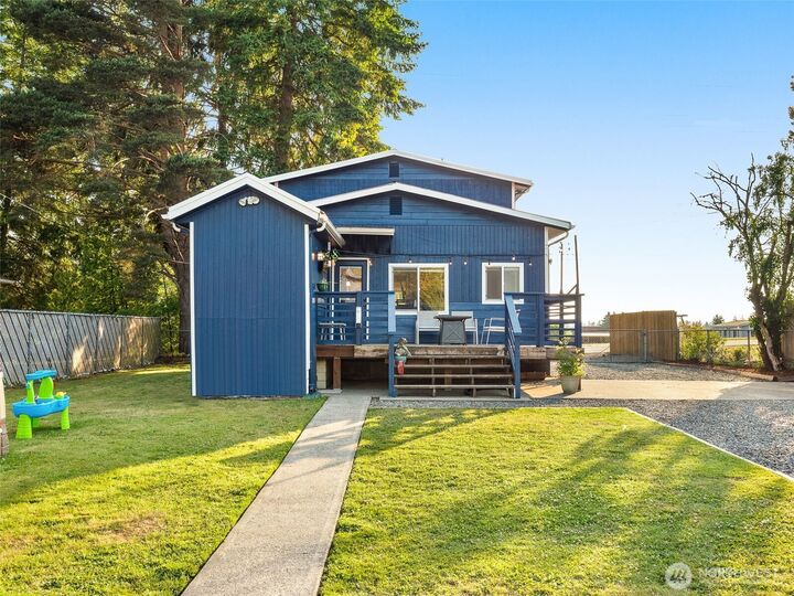 Property Photo:  32808  3rd Avenue  WA 98010 