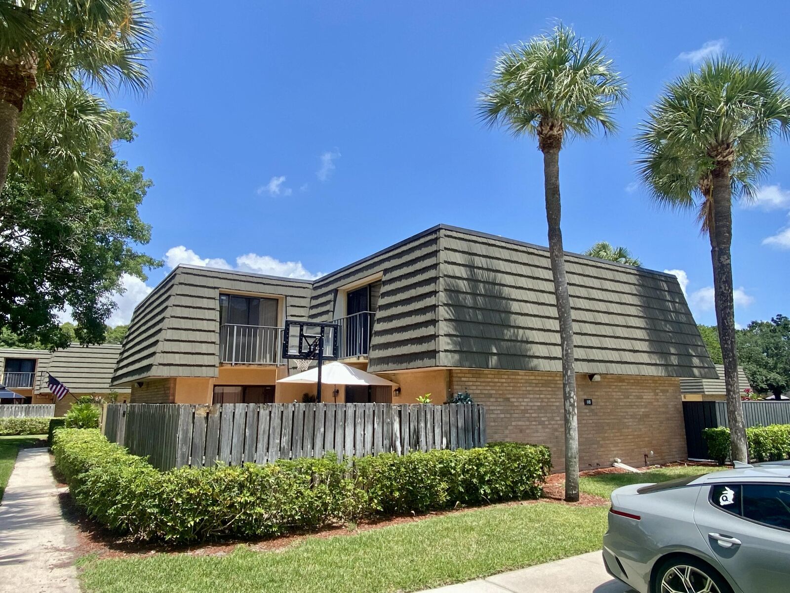 Property Photo:  3125 31st Way  FL 33407 