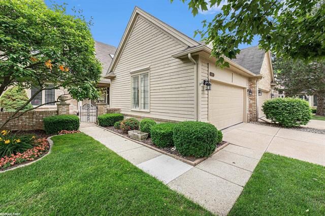 Property Photo: 16881 Coral Lane MI 48042