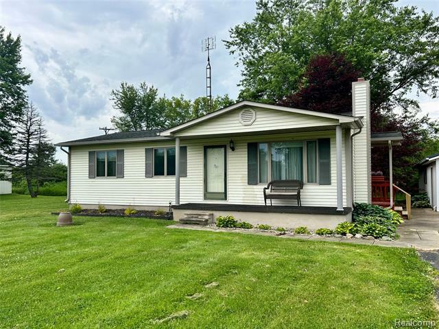 Property Photo: 6577 N Lapeer Road MI 48435