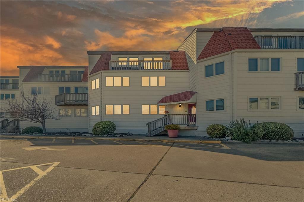Property Photo: 205 Lake Dr VA 23451