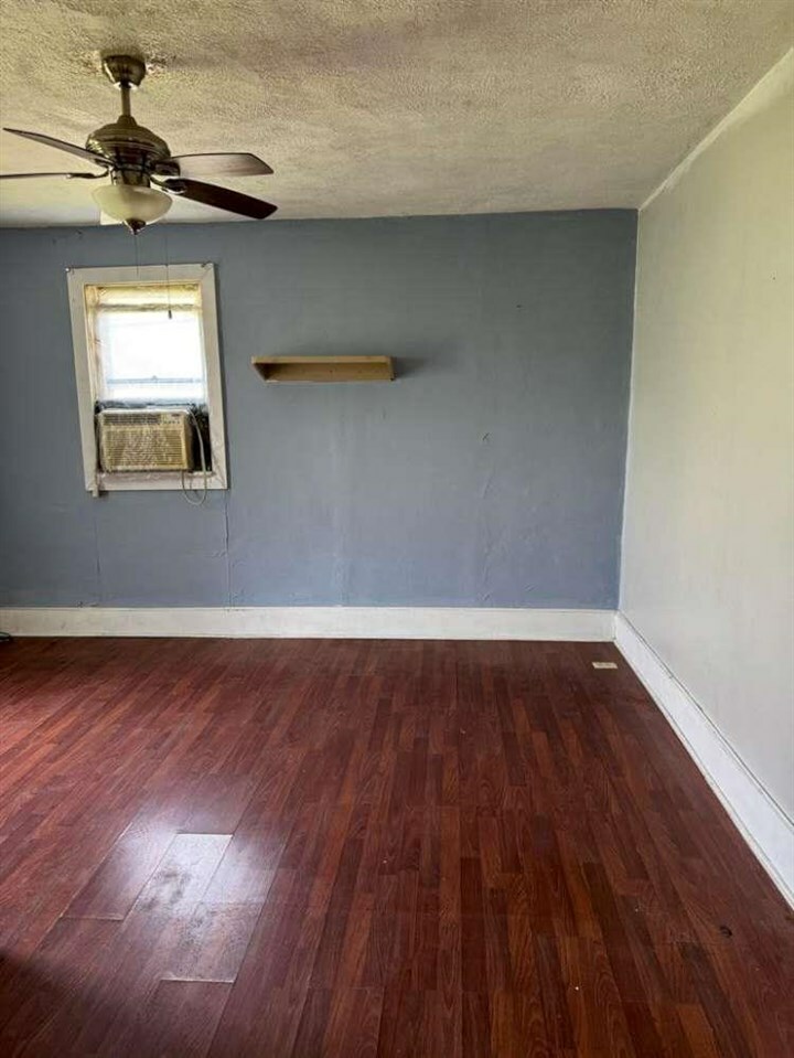 Property Photo: 207 S Market Street IN 47339