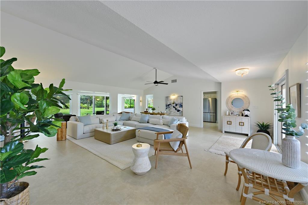 Property Photo: 1463 SW Troon Circle FL 34990