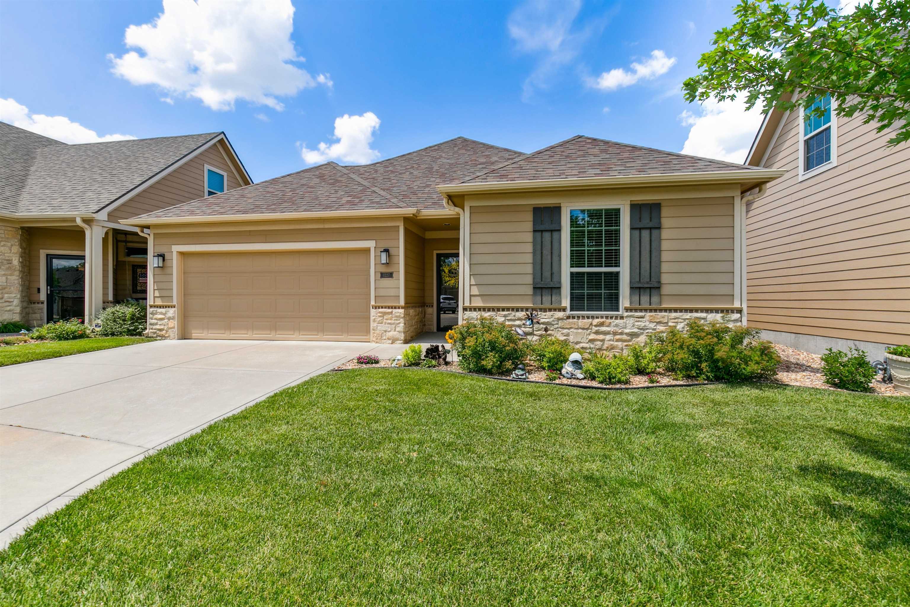 Property Photo: 1227 S Siena Ct KS 67235