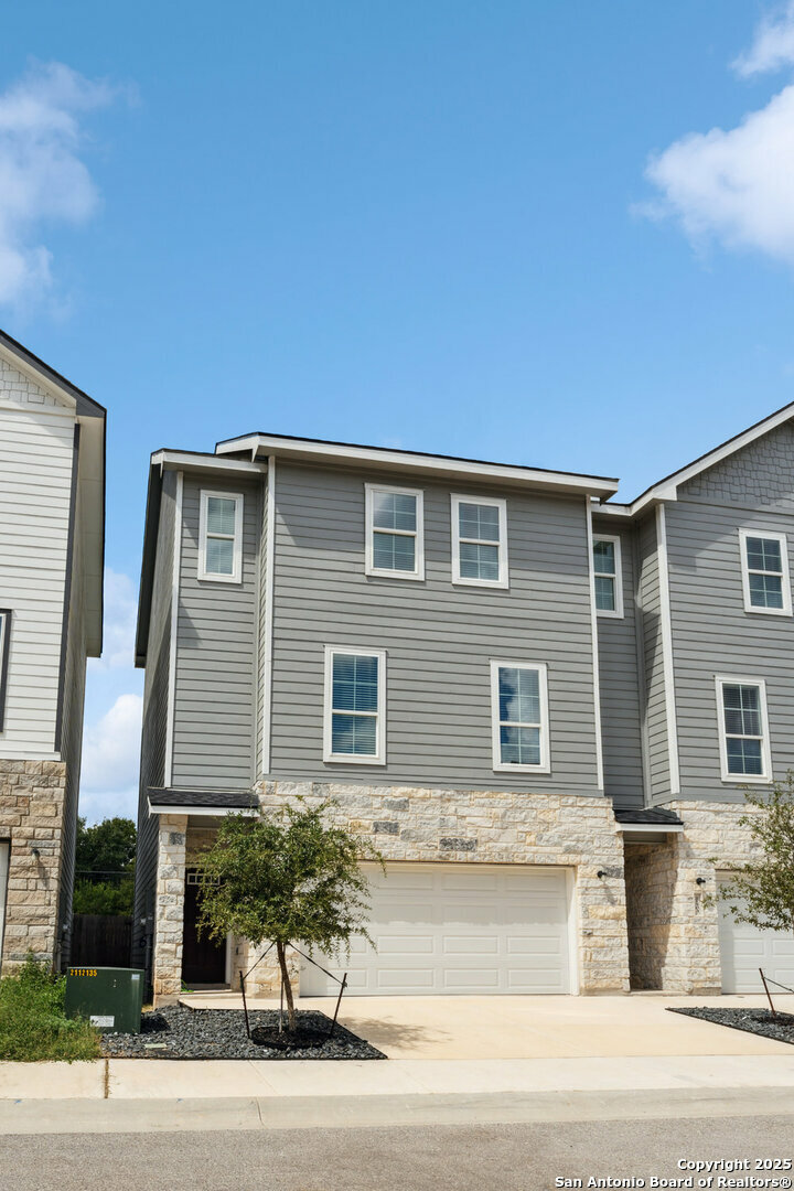 21419/21503 Sir Walter Ln  San Antonio TX 78256 photo