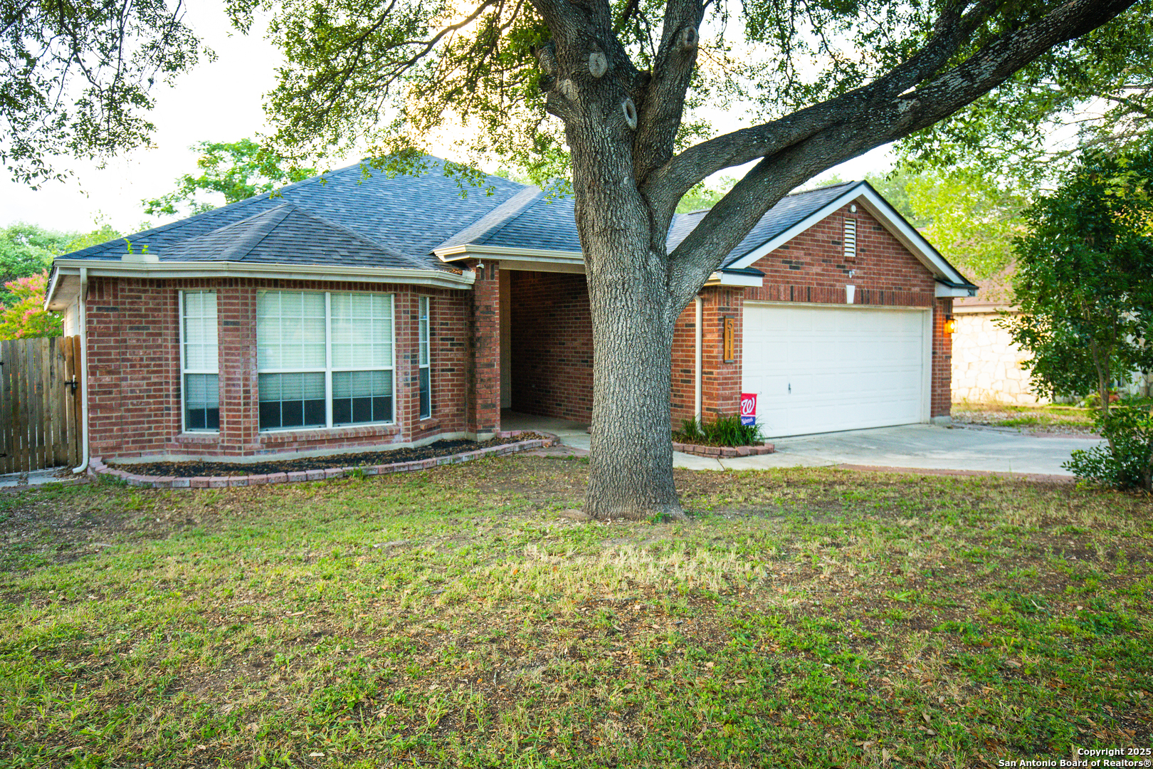 Property Photo: 5111 Stormy Autumn TX 78247