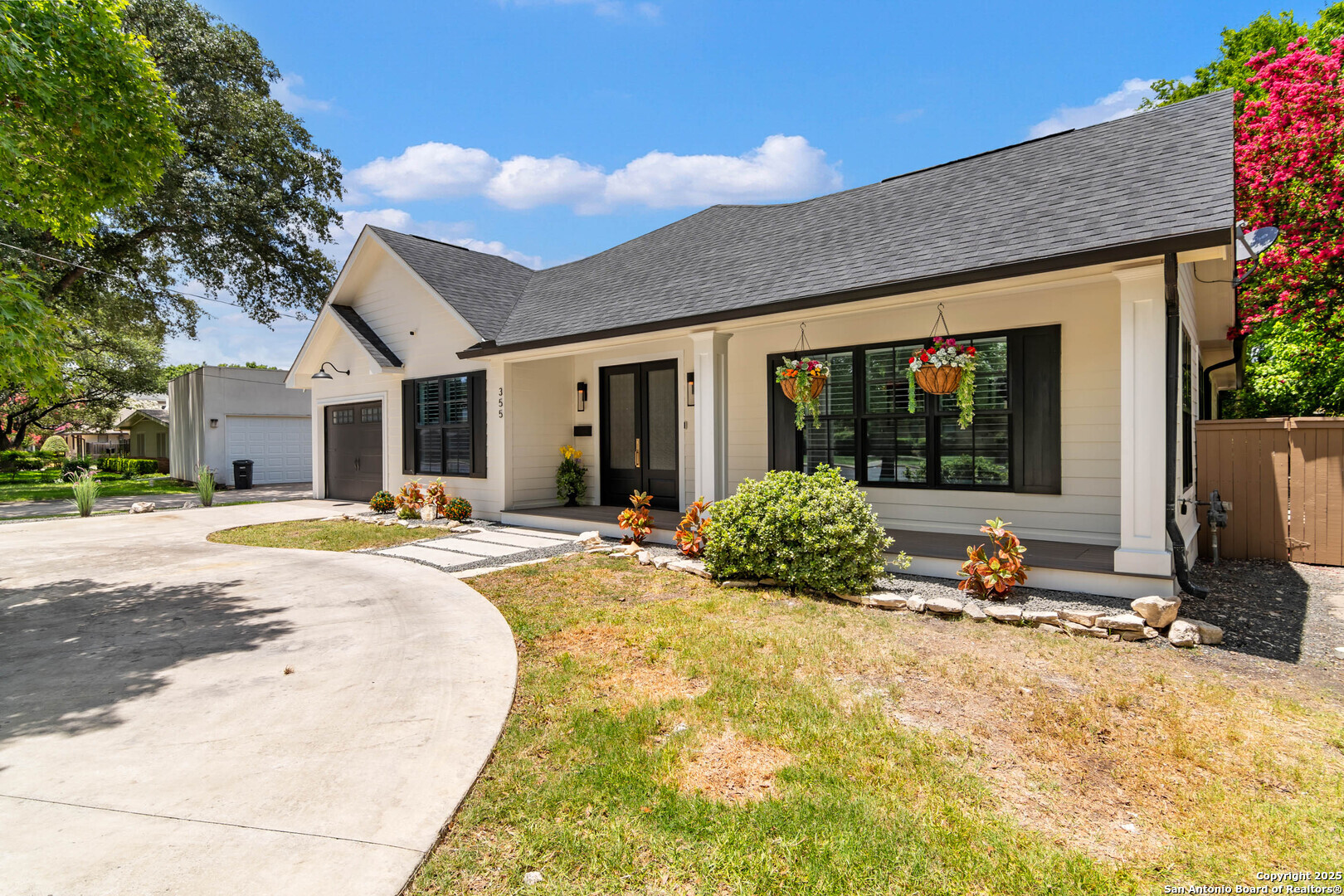 Property Photo: 355 E. Terra Alta TX 78209