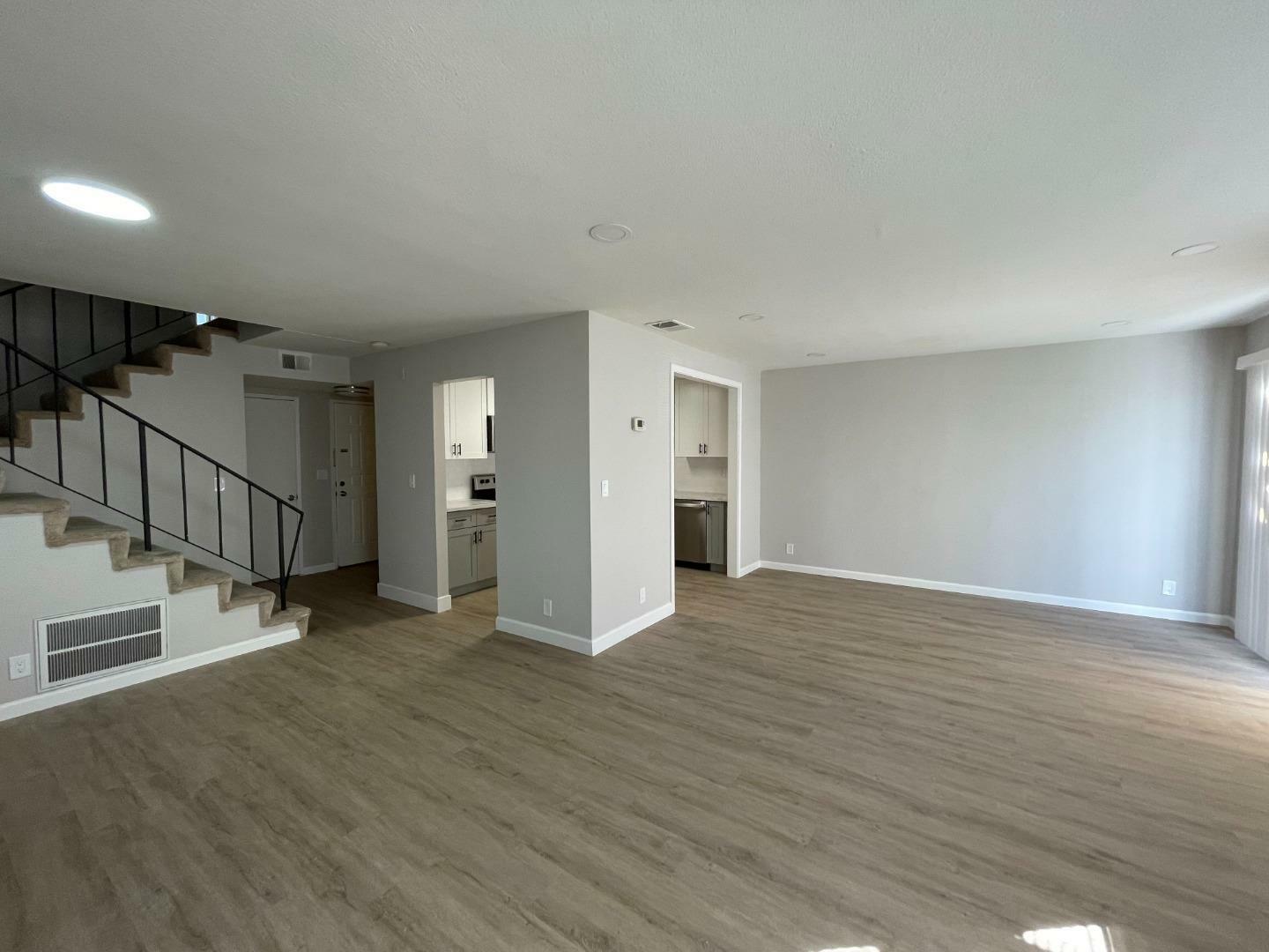 Property Photo:  309 Cravens Court  CA 95133 