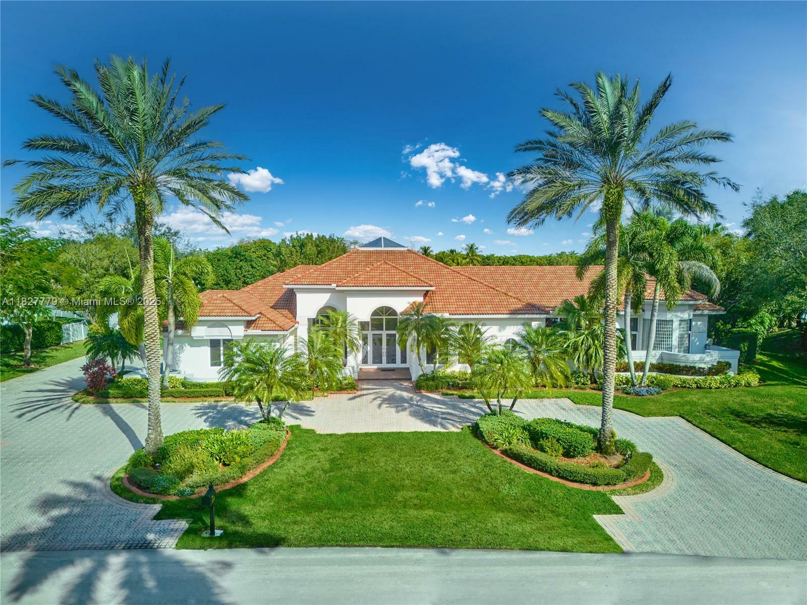 Property Photo: 2939 Paddock Ln FL 33331