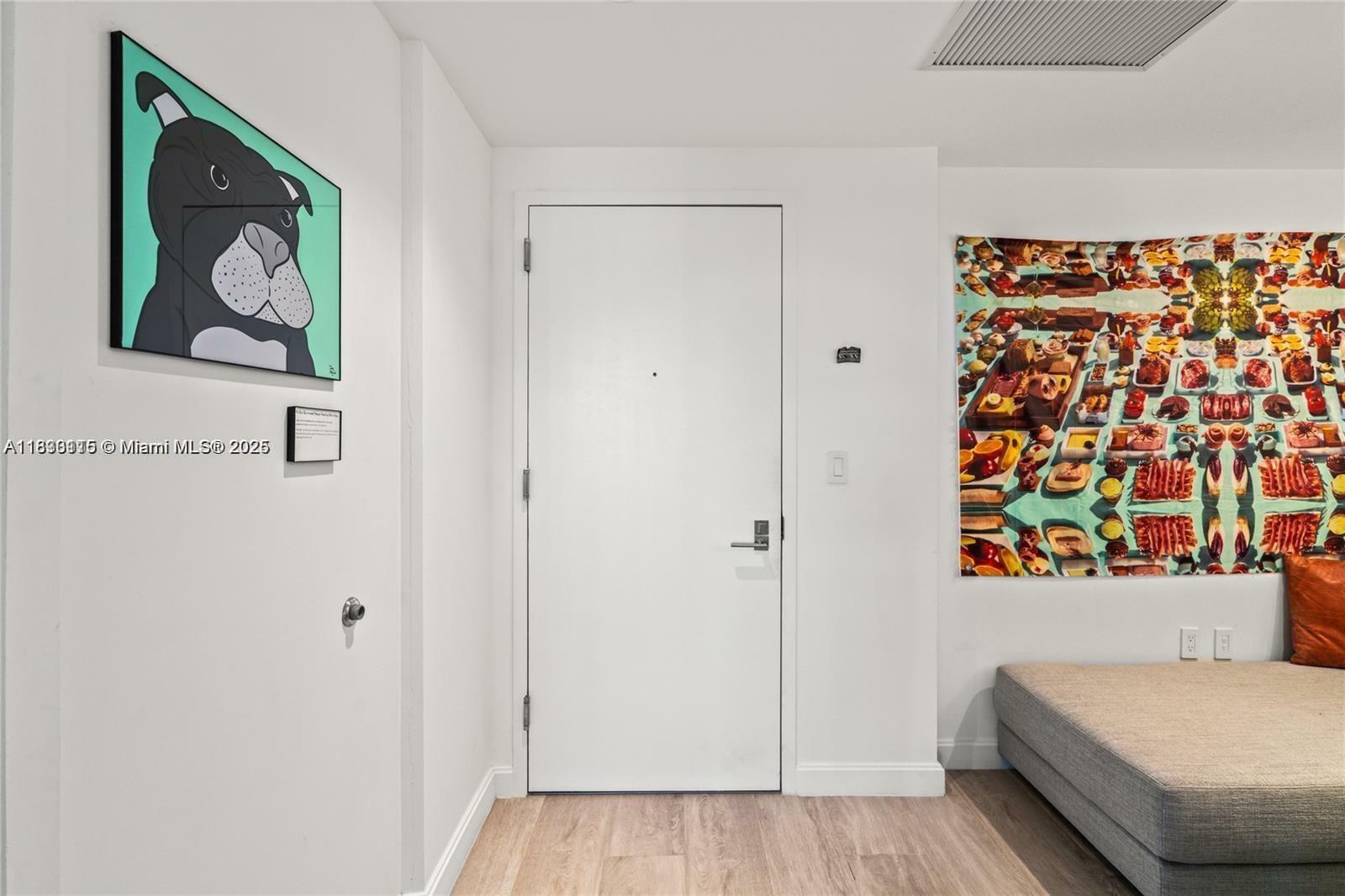 Property Photo:  55 SW 9th St 1801  FL 33130 