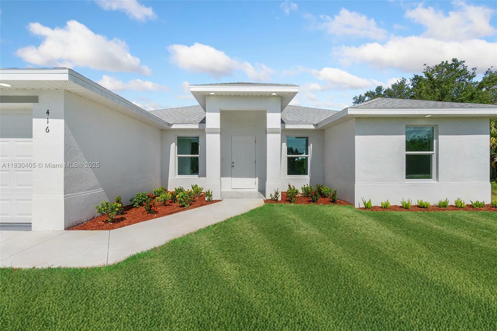 Property Photo: 416 Pinehurst Ave FL 33974