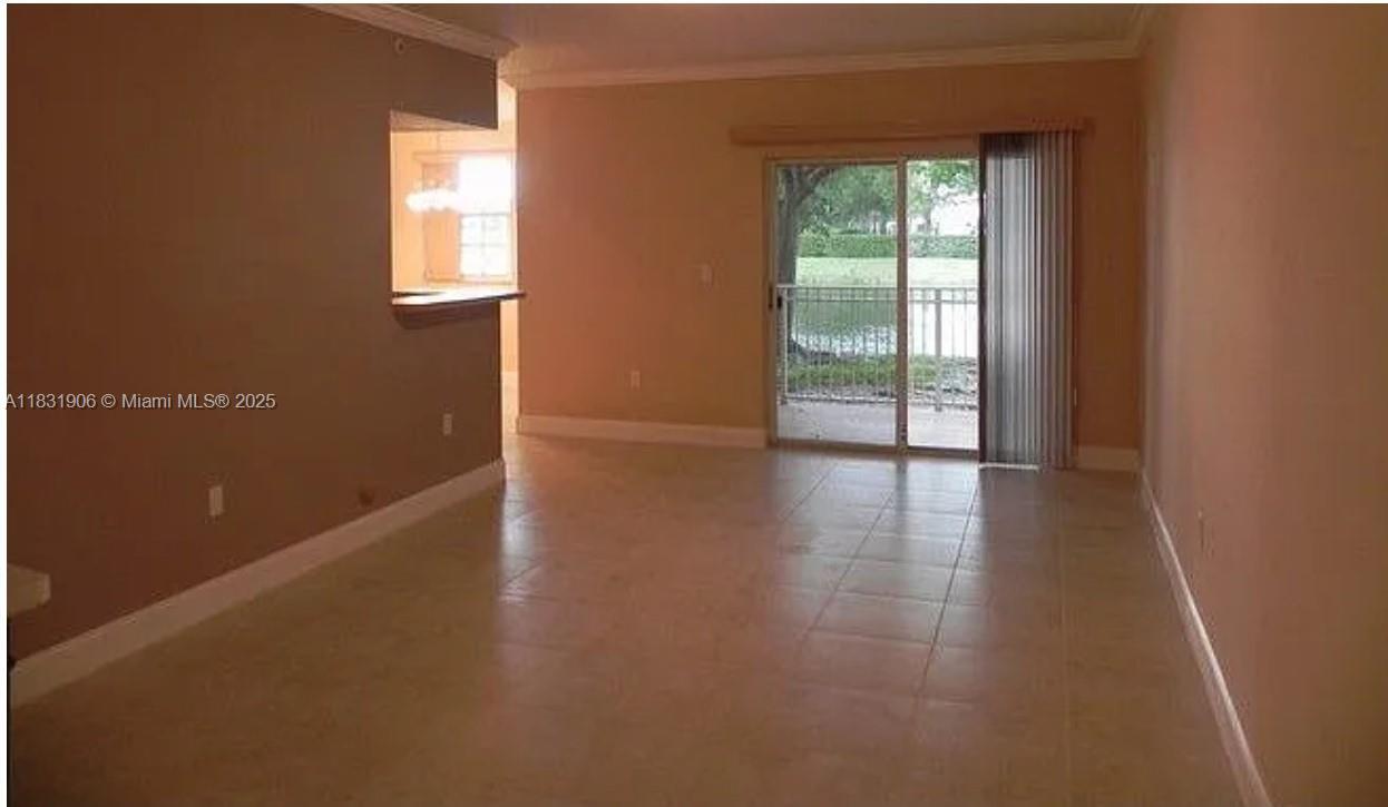 Property Photo: 160 SW 117th Ter 6102 FL 33025
