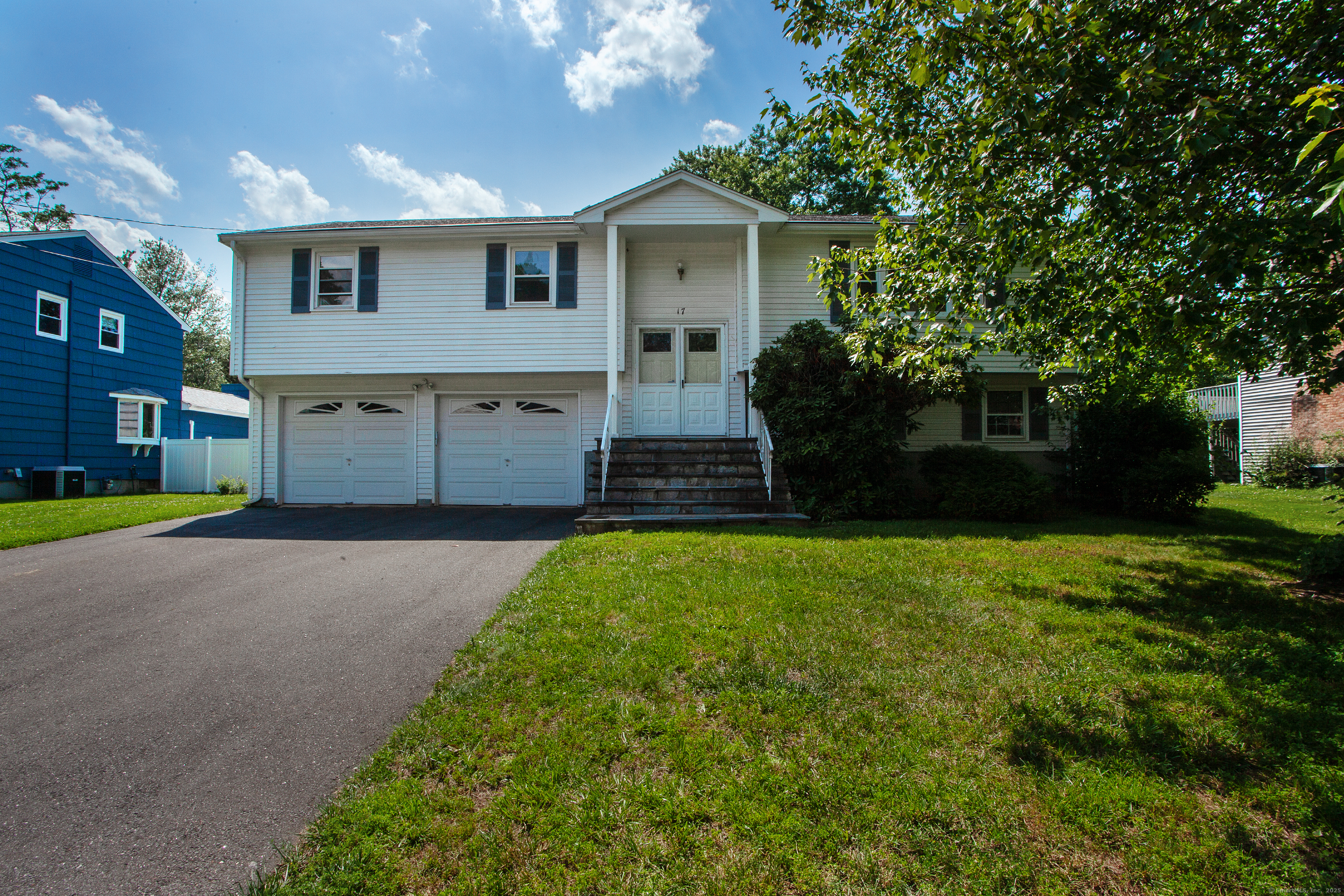 Property Photo: 17 Hammick Road CT 06107