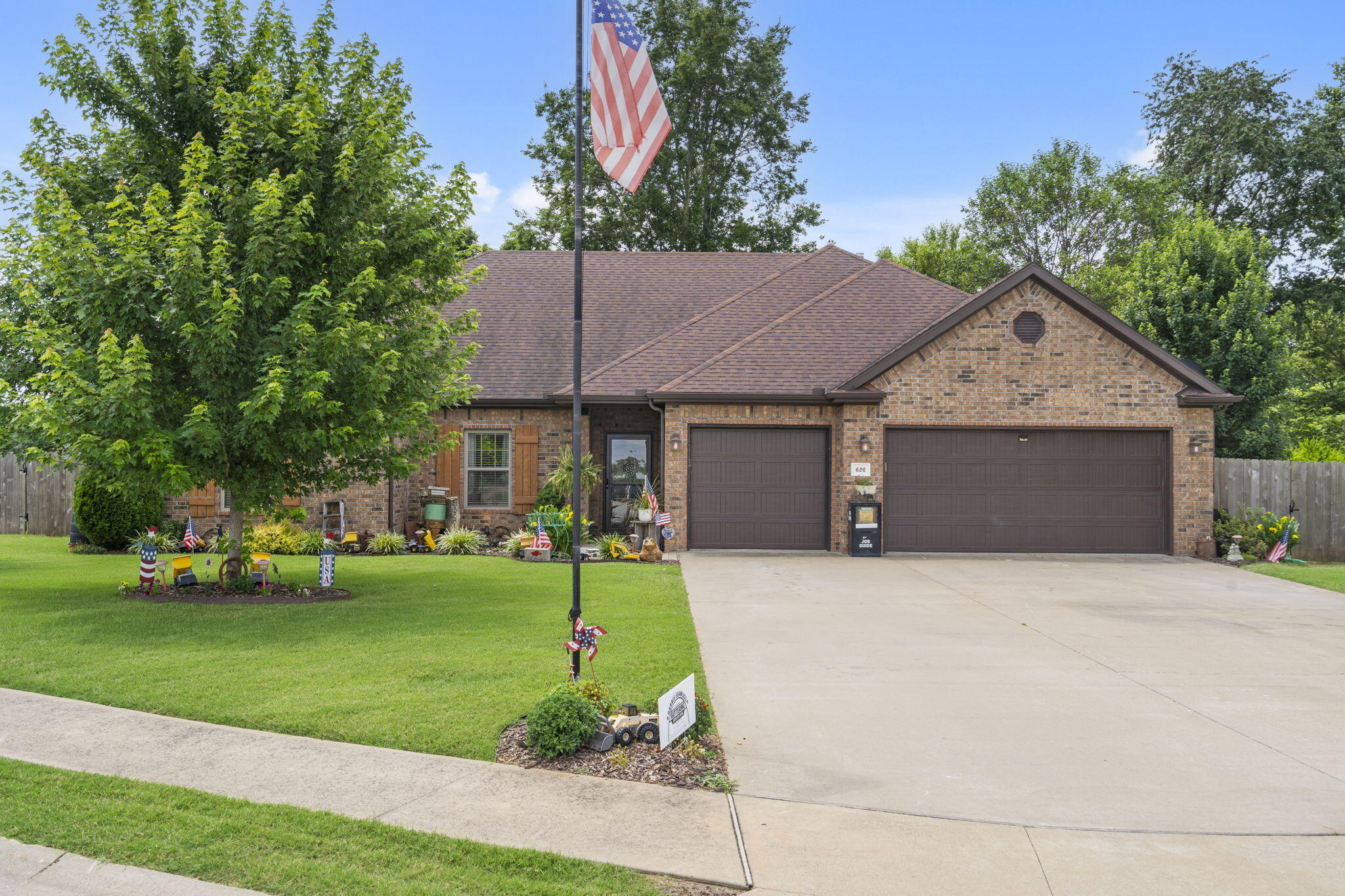 Property Photo: 626 Choate Place Circle AR 72751