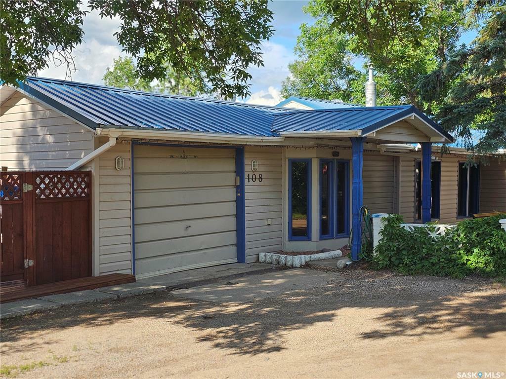 Property Photo:  108 Briere Drive  SK S0G 4C0 