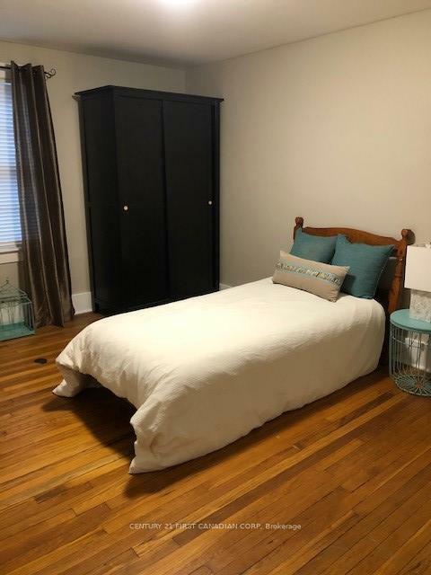 Property Photo:  204 Selkirk Street  ON N7L 1Z4 