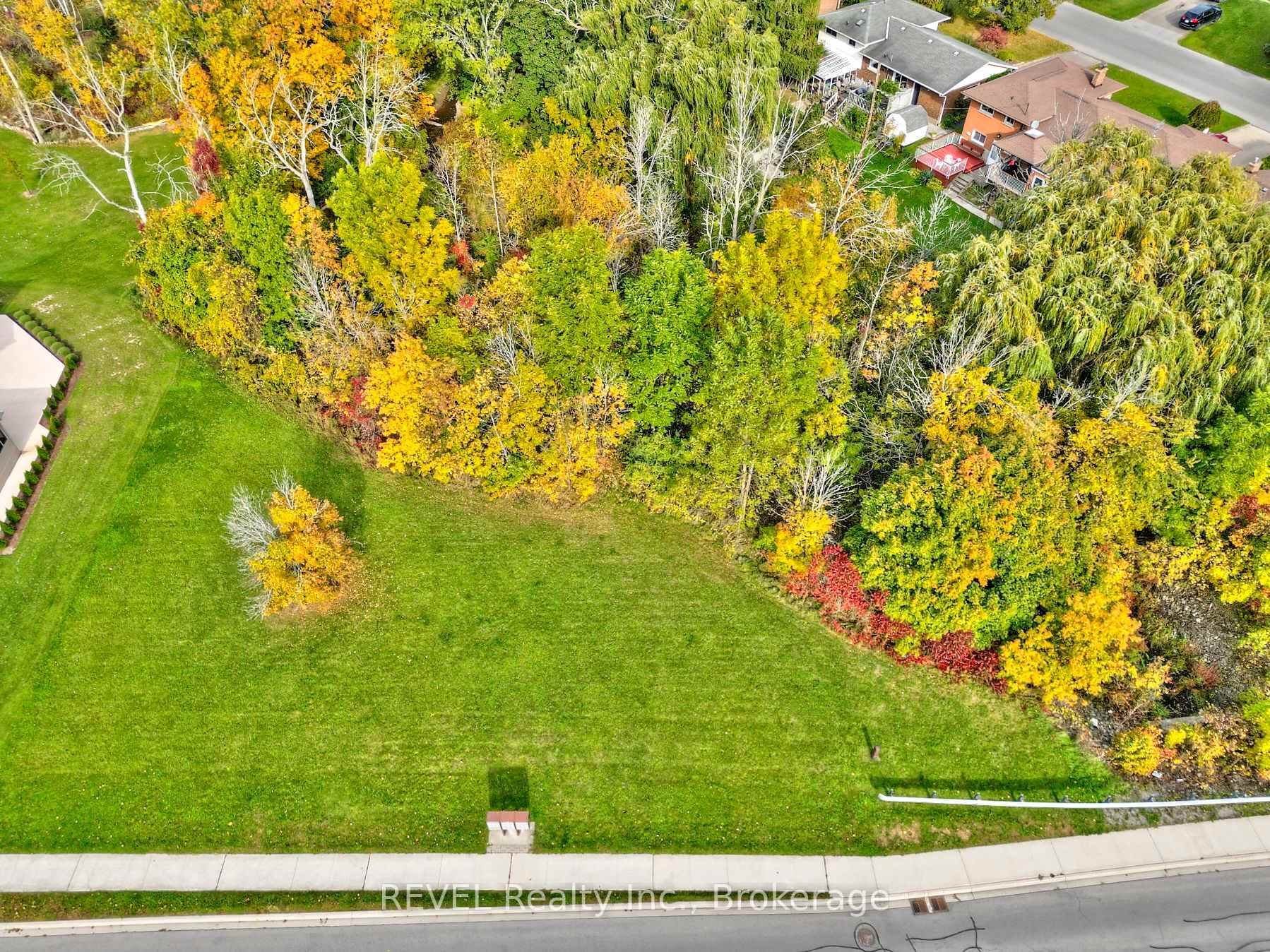 Property Photo:  55-63 Colbeck Drive  ON L3C 7B2 