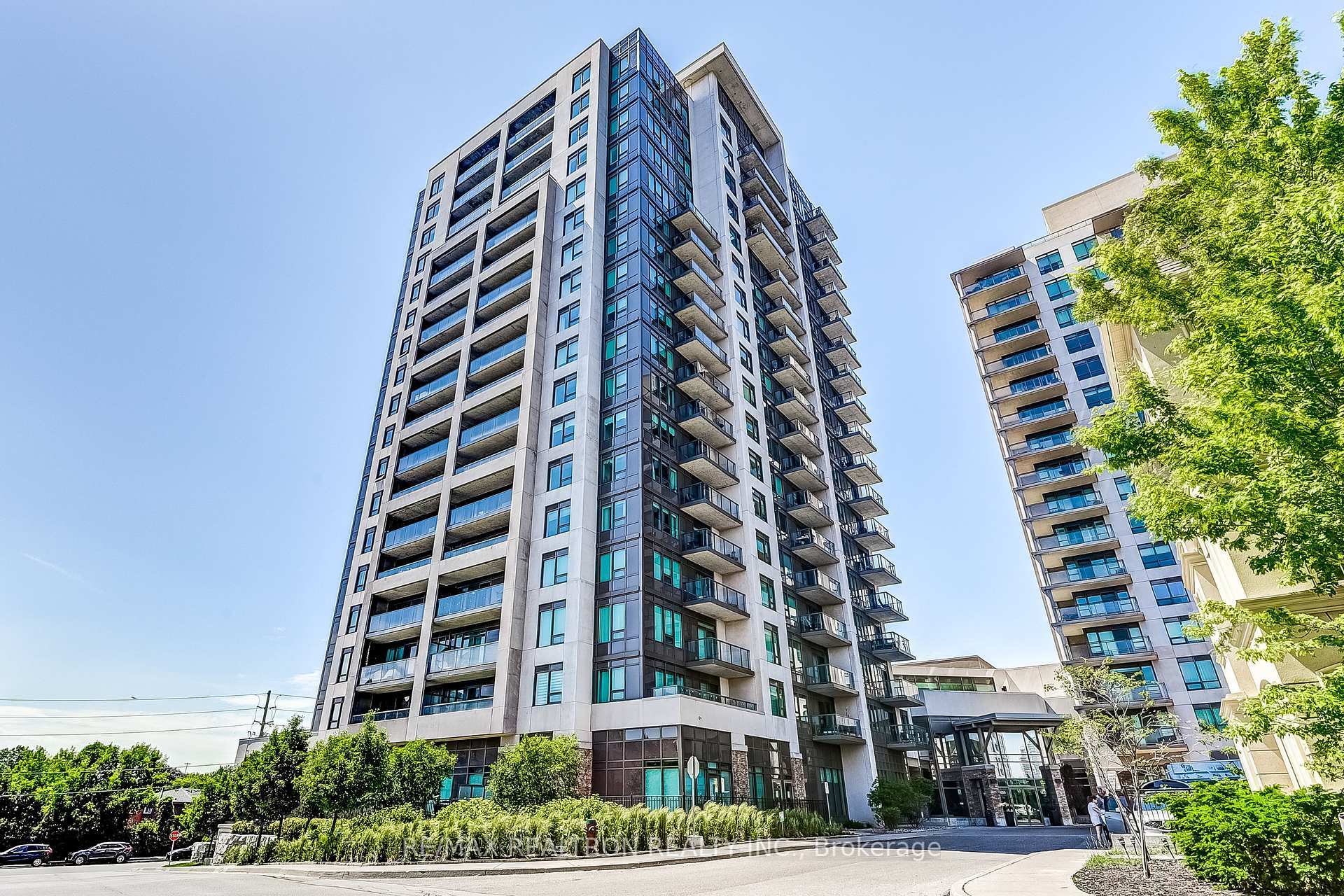 1215 Bayly Street 205  Pickering ON L1W 1L7 photo