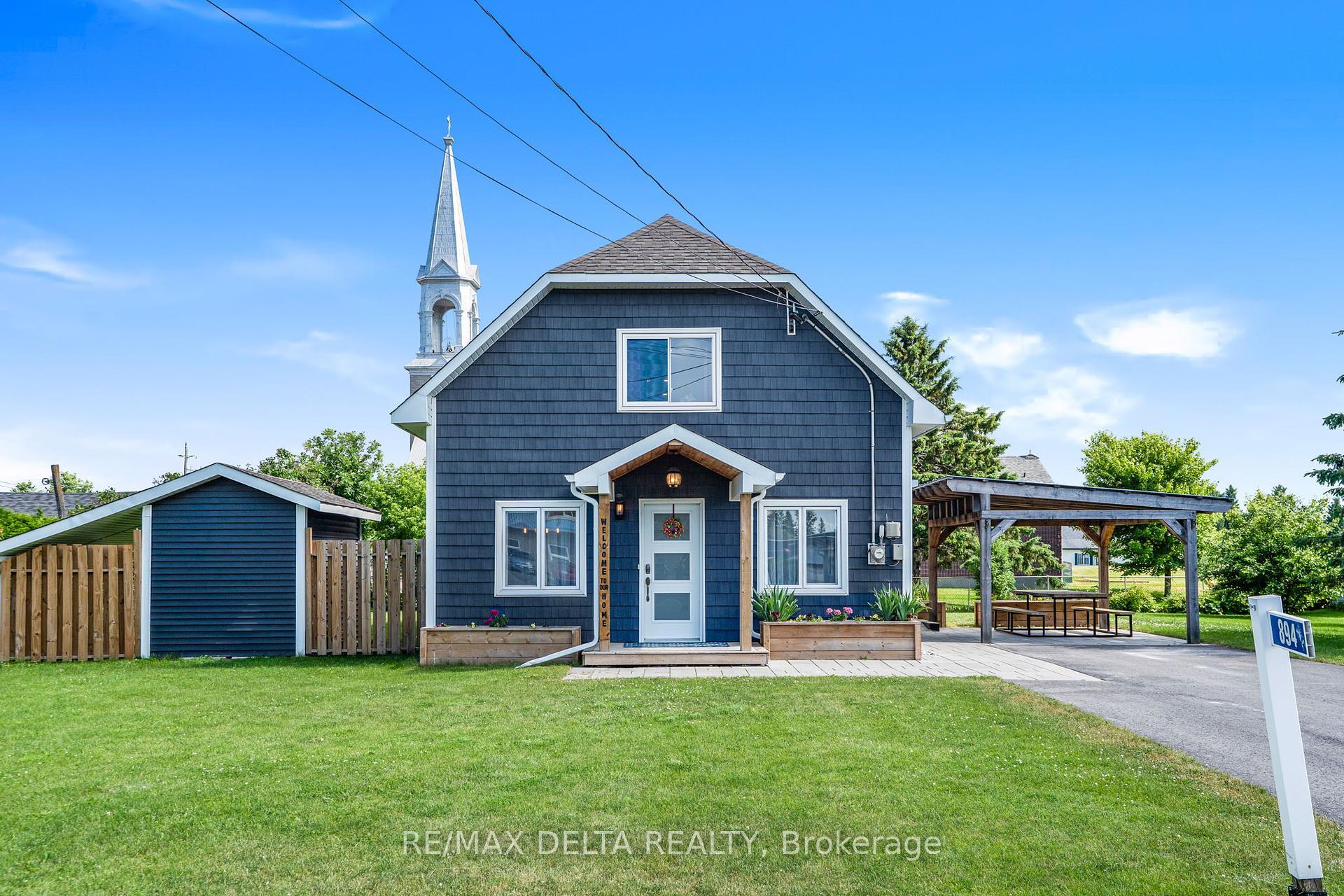 Property Photo:  894 Lacroix N/A  ON K0A 2A0 