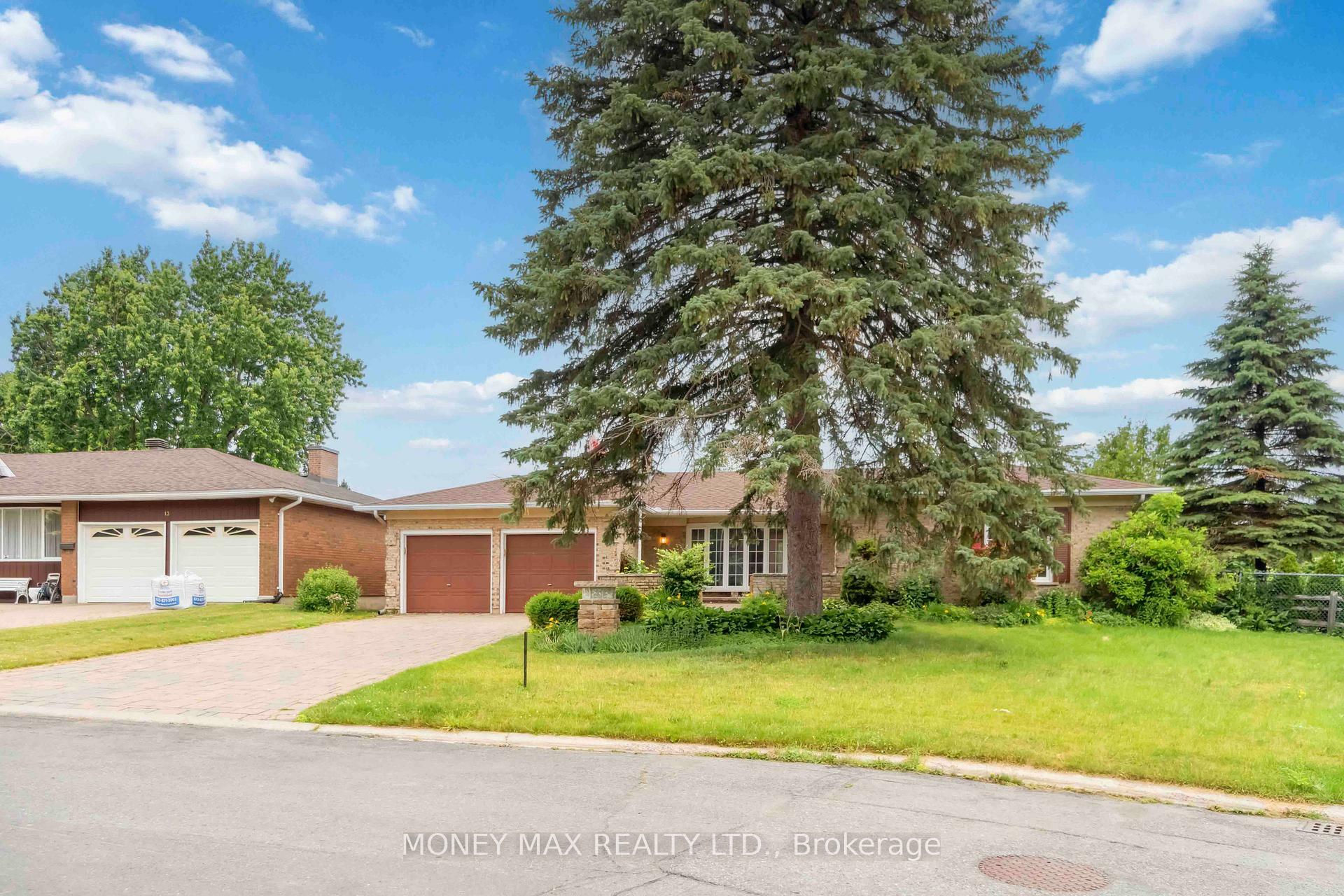 11 Jerrilynn Crescent  Barrhaven ON K2J 1H3 photo