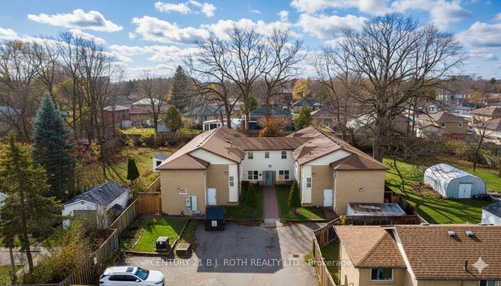 Photo de la propriété:  24 North Street N  ON L4M 2R9 