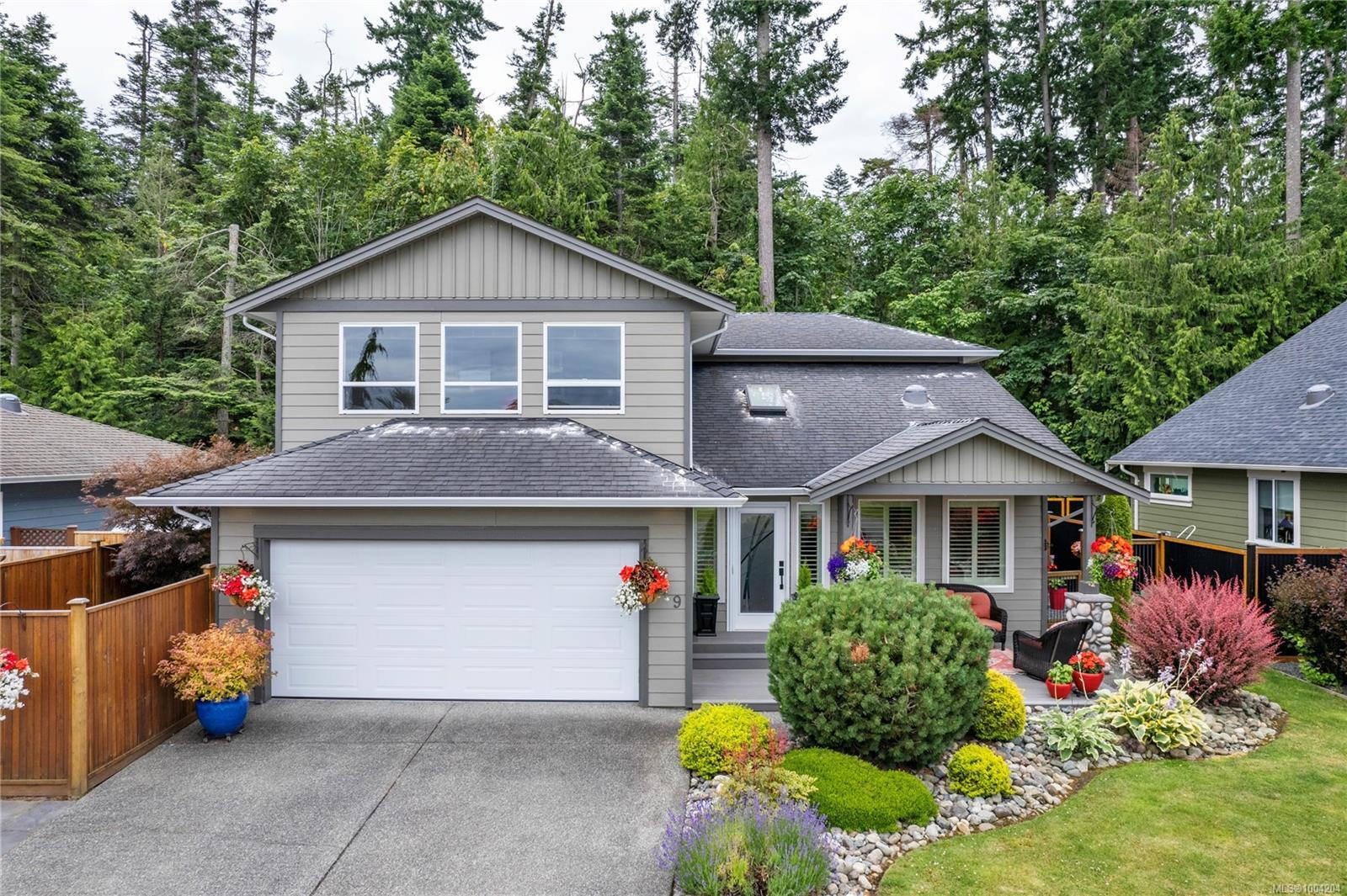 Property Photo: 619 Viking Way BC V9P 2Z5