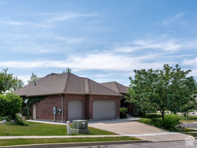 Property Photo: 5527 S Elderberry Ct E UT 84403