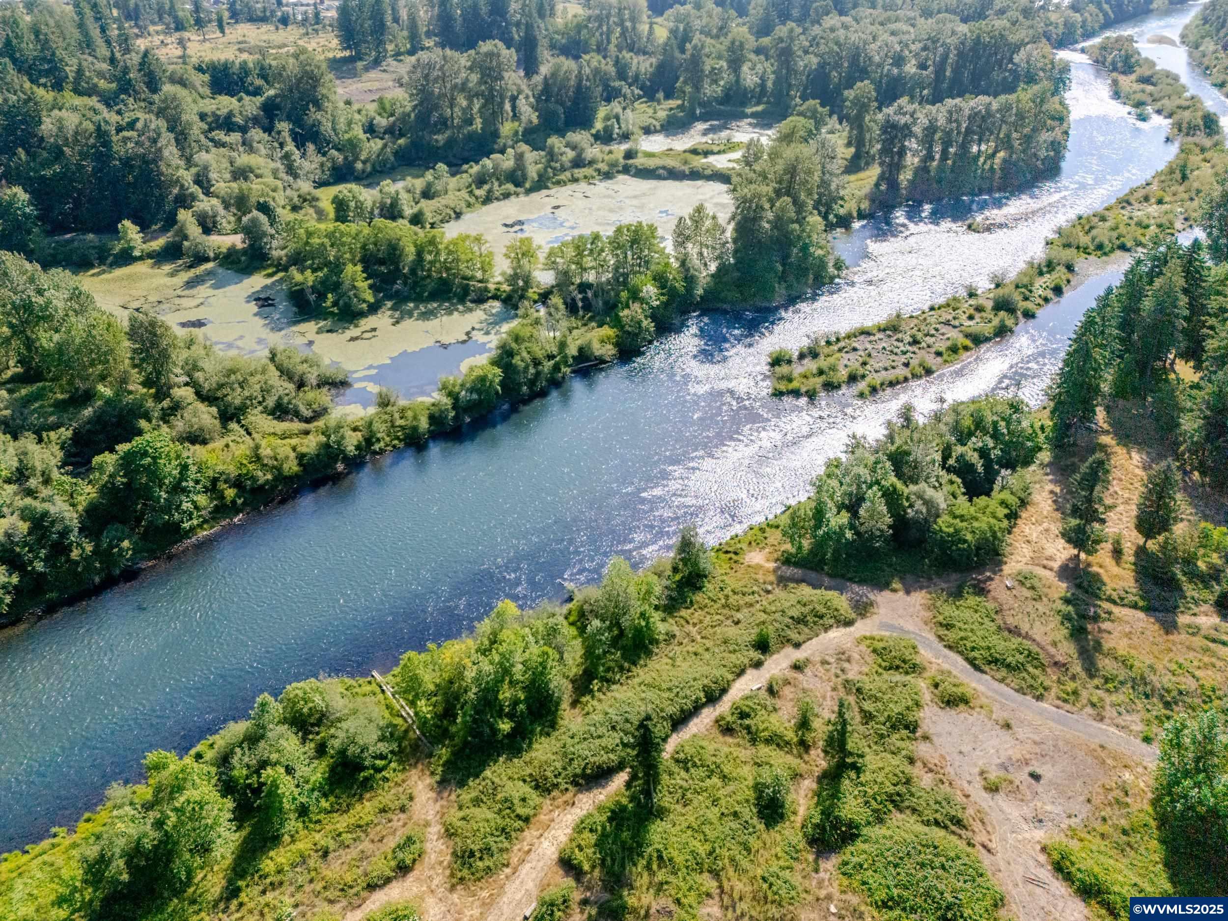 Property Photo: 42688 N River Dr OR 97386