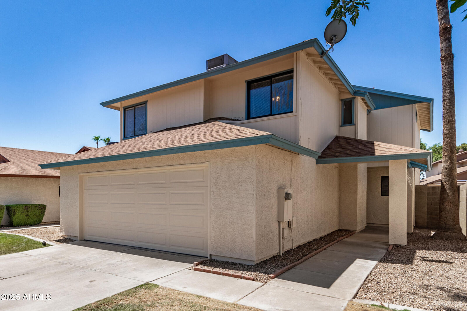 Property Photo: 10023 W Sells Drive AZ 85037