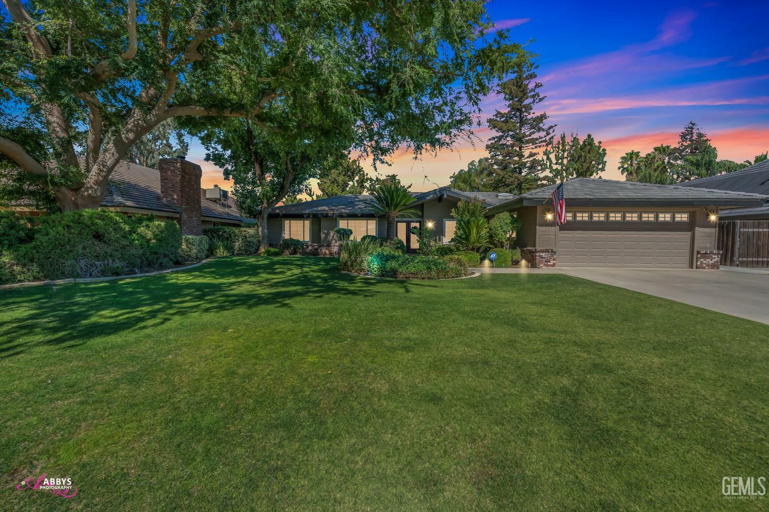 7304 Palm Tree Circle  Bakersfield CA 93308 photo