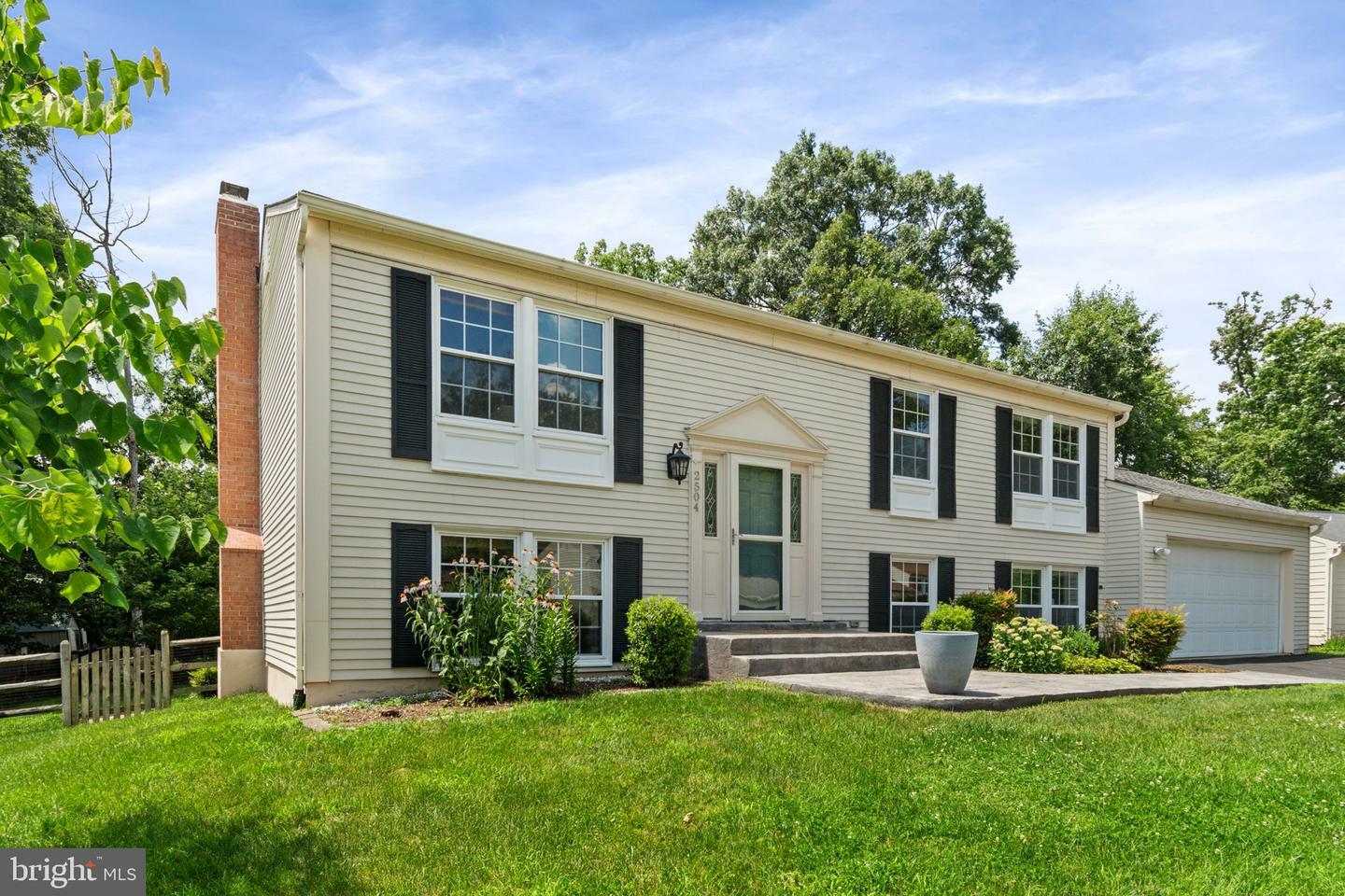 2504 Tatnuck Court  Herndon VA 20171 photo