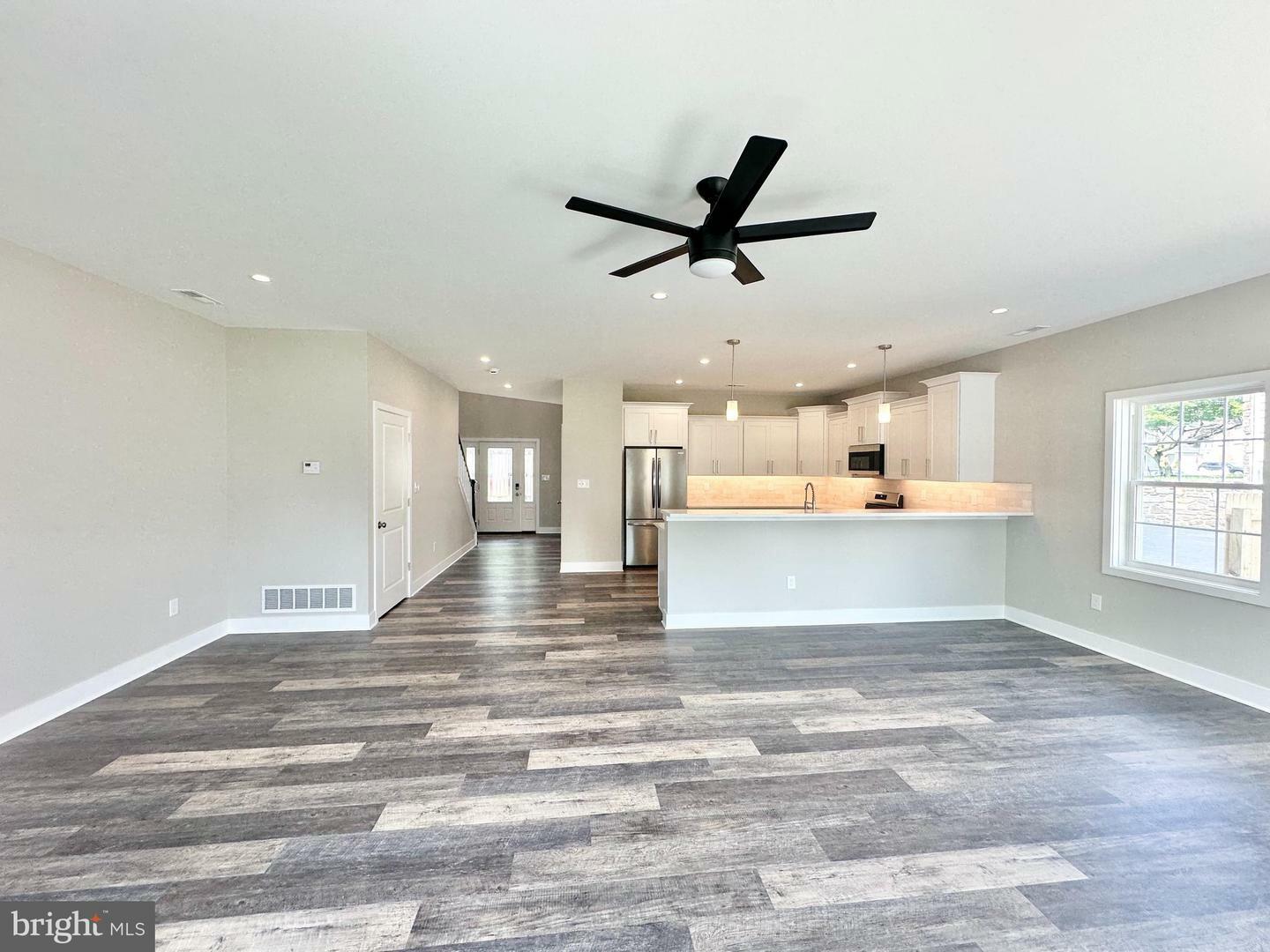 Property Photo: 829 Third Avenue PA 19021