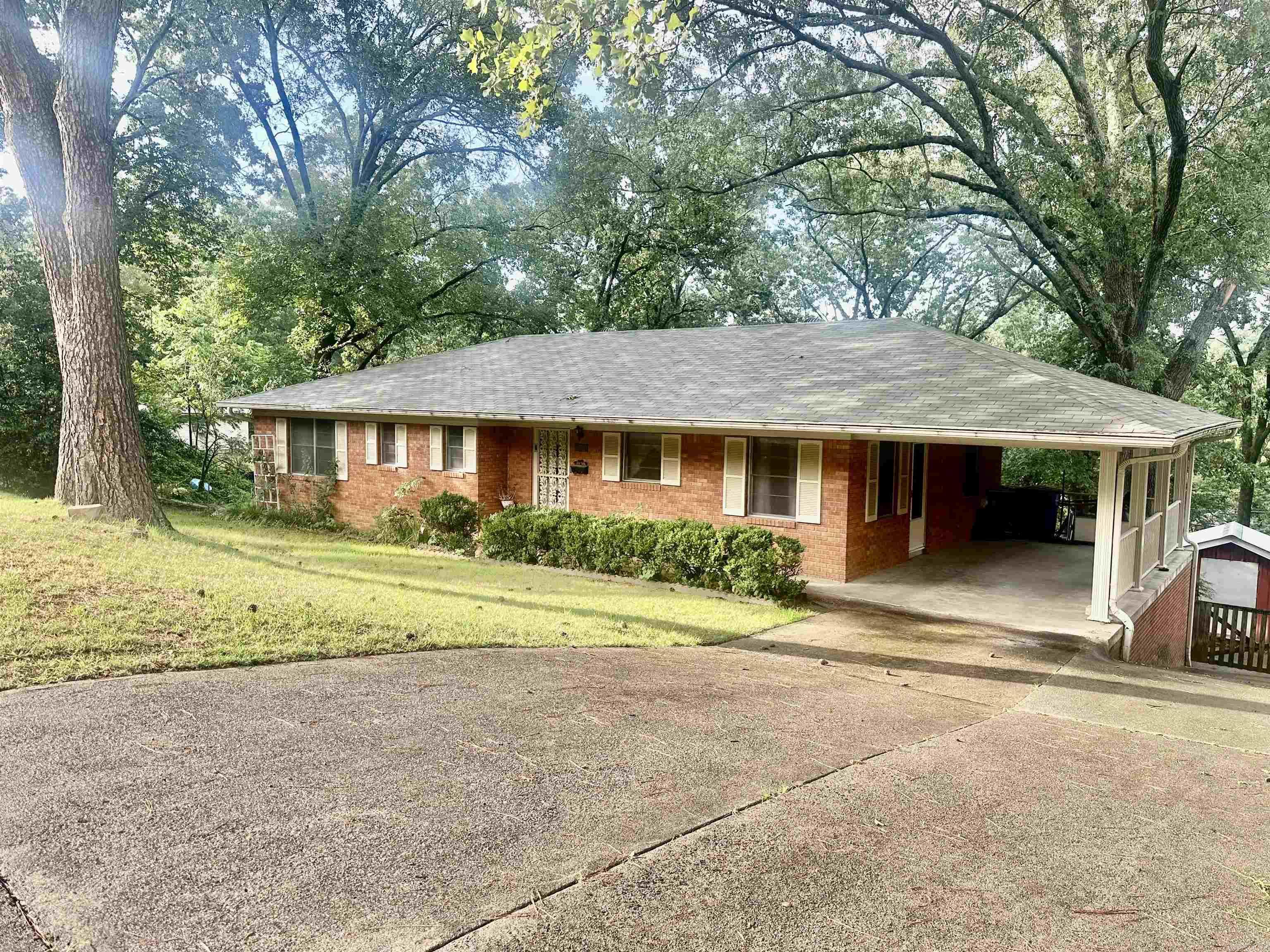 901 E H Avenue  North Little Rock AR 72116-8223 photo
