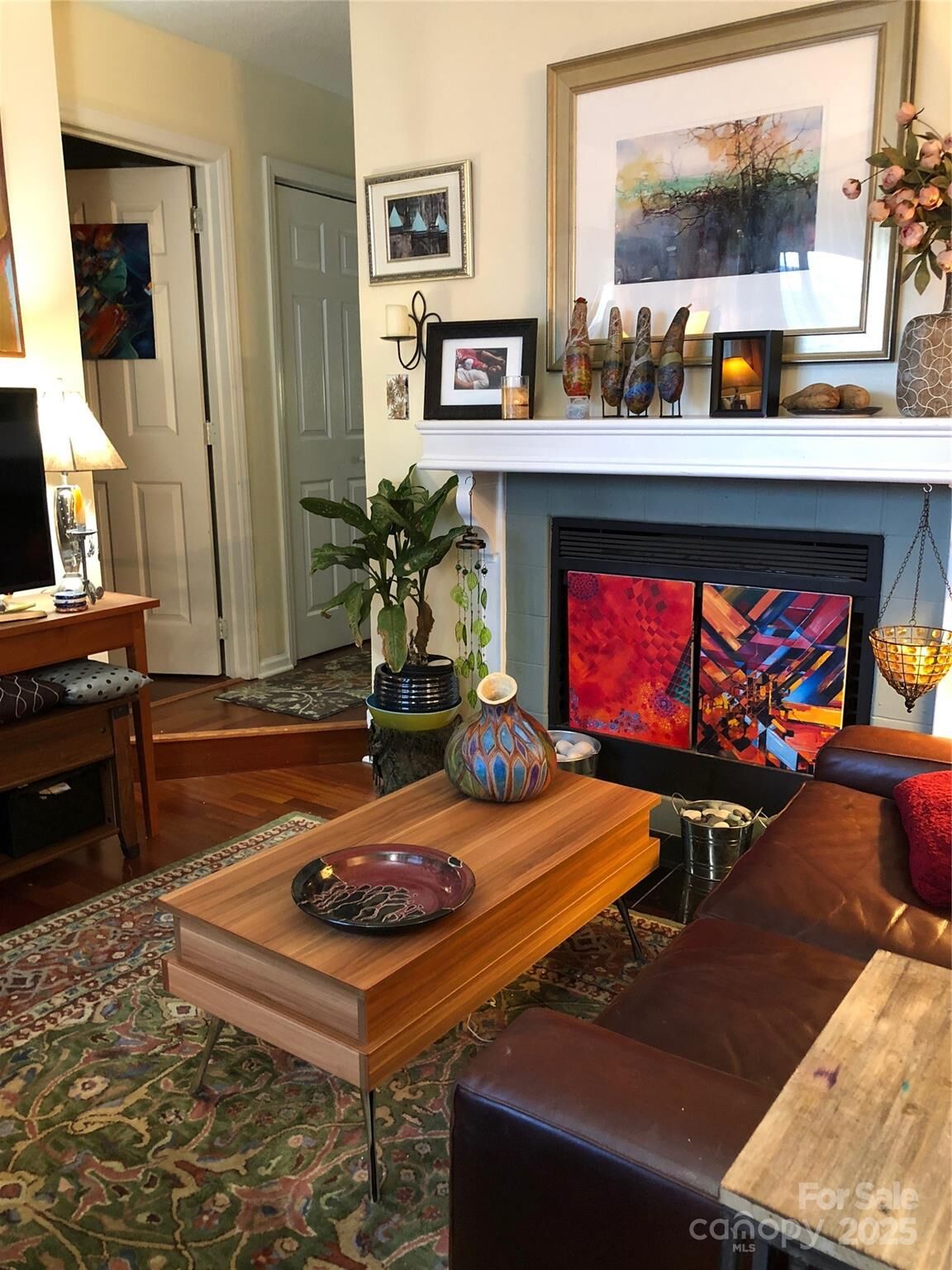 Property Photo:  1101 E Morehead Street 25  NC 28204 
