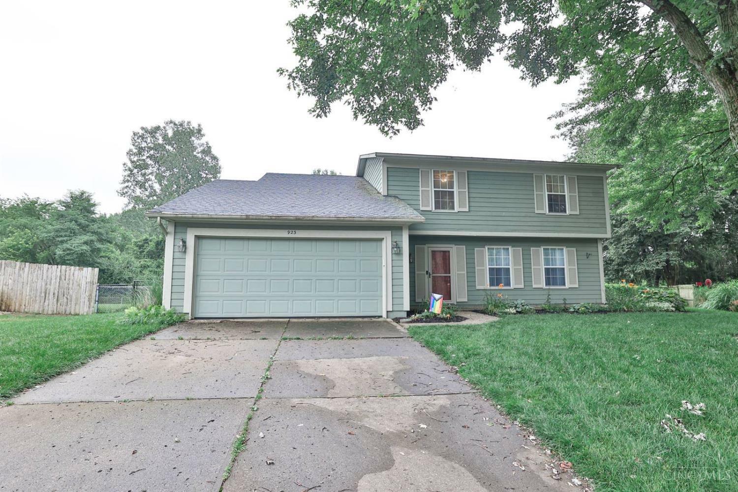 Property Photo: 923 Handfield Court OH 45324