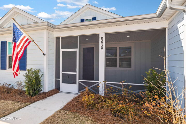 Property Photo: 8634 Shell Sink Drive FL 32413
