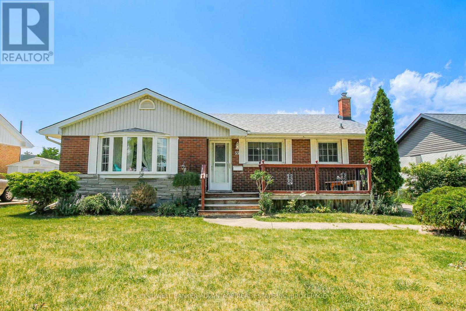 Property Photo: 55 Glengarry Road ON L2T 2V4