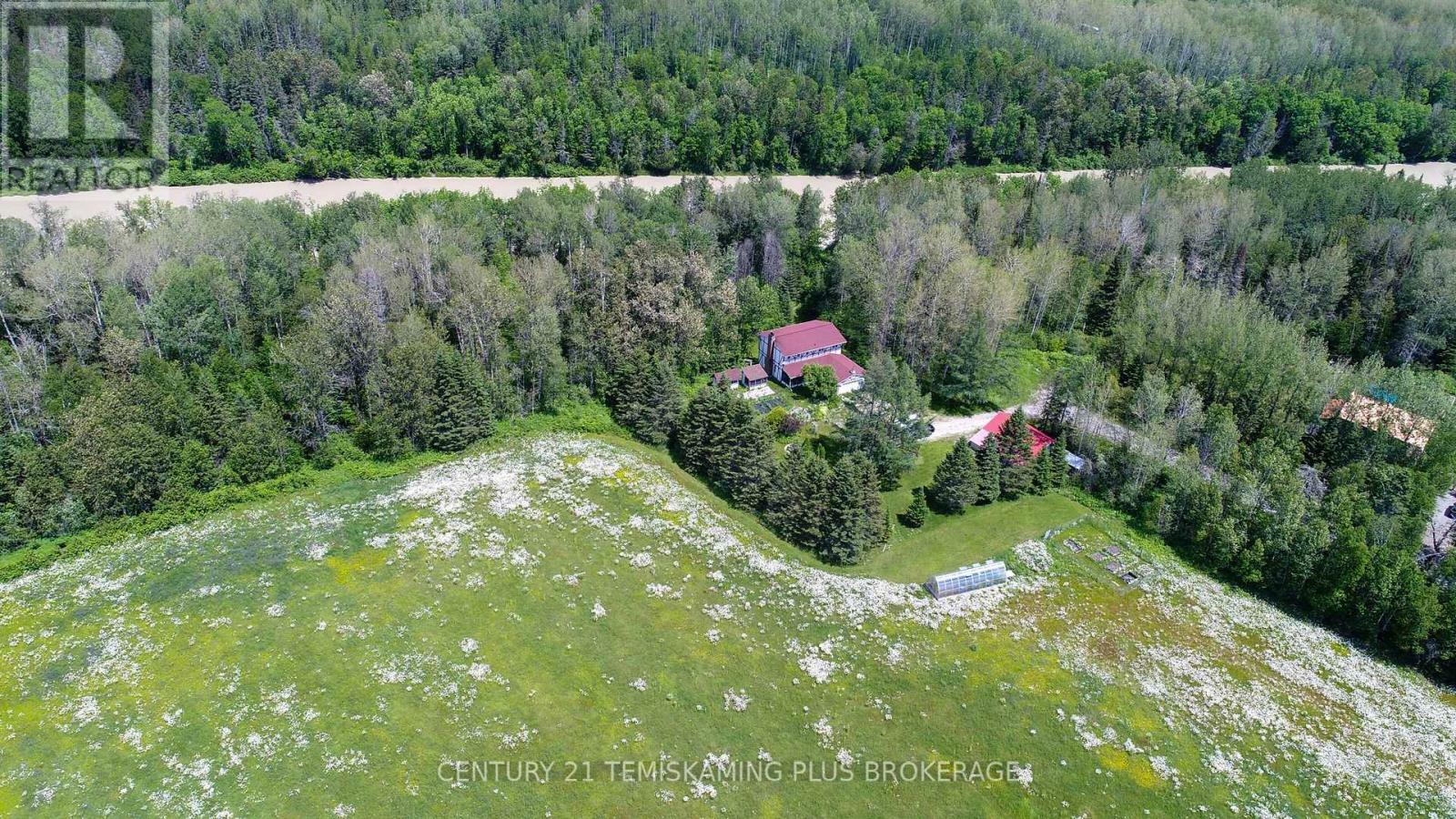 Property Photo:  234038 Dairy Lane  ON P0J 1H0 